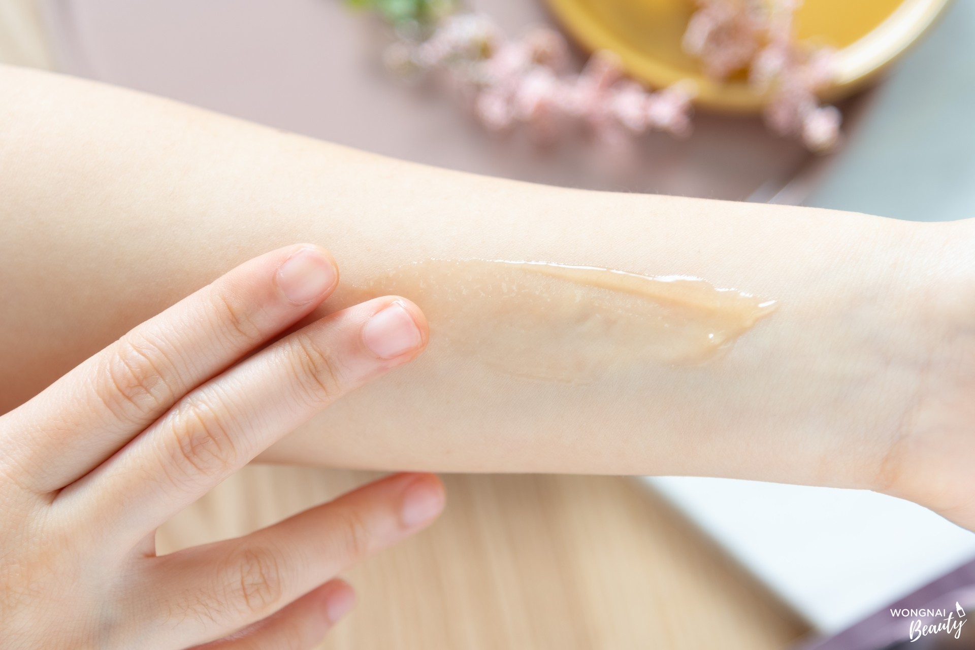 ทามาสก์บริเวณหลังมือ