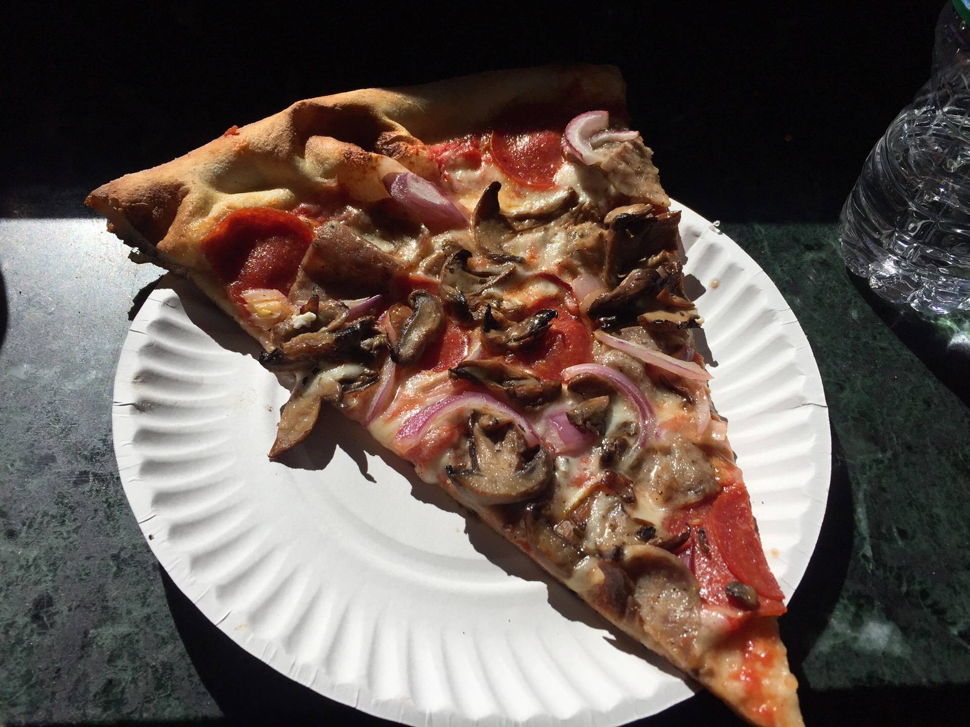 ร้าน Joe’s Pizza Williamsburg รีวิวร้านอาหาร Wongnai