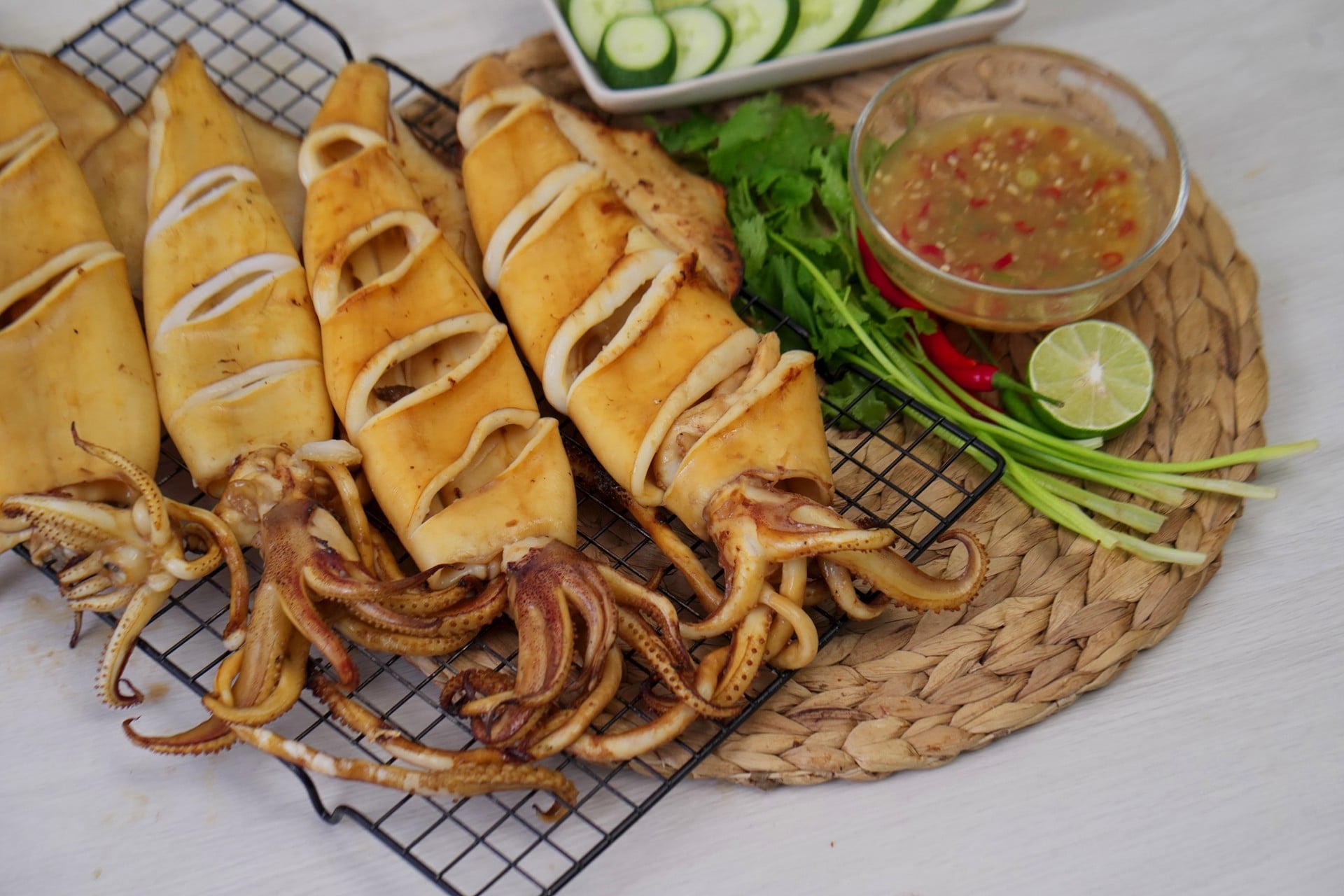 ปลาหมึกย่าง