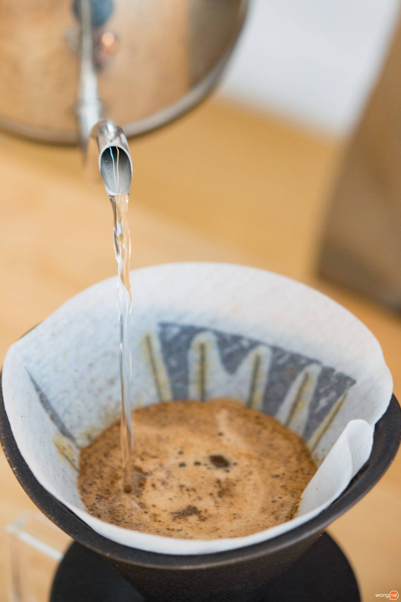 inch & ounce ร้านกาแฟขอนแก่น คาเฟ่คุมโทนสีขาวสไตล์มินิมอล