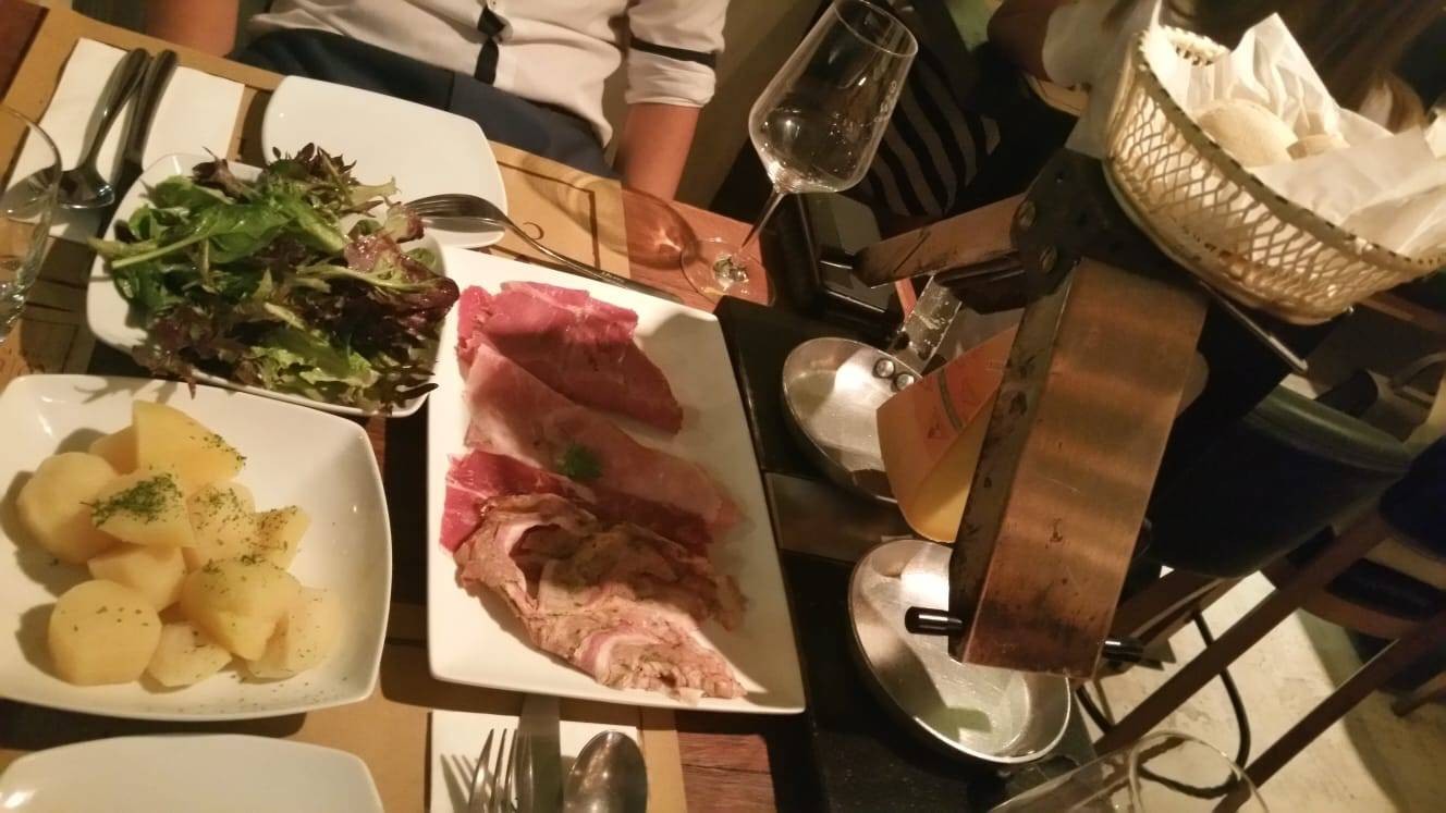 รีวิว Wine Connection Cheese Bar Robertson Quay Raclette ชีสสส Wongnai