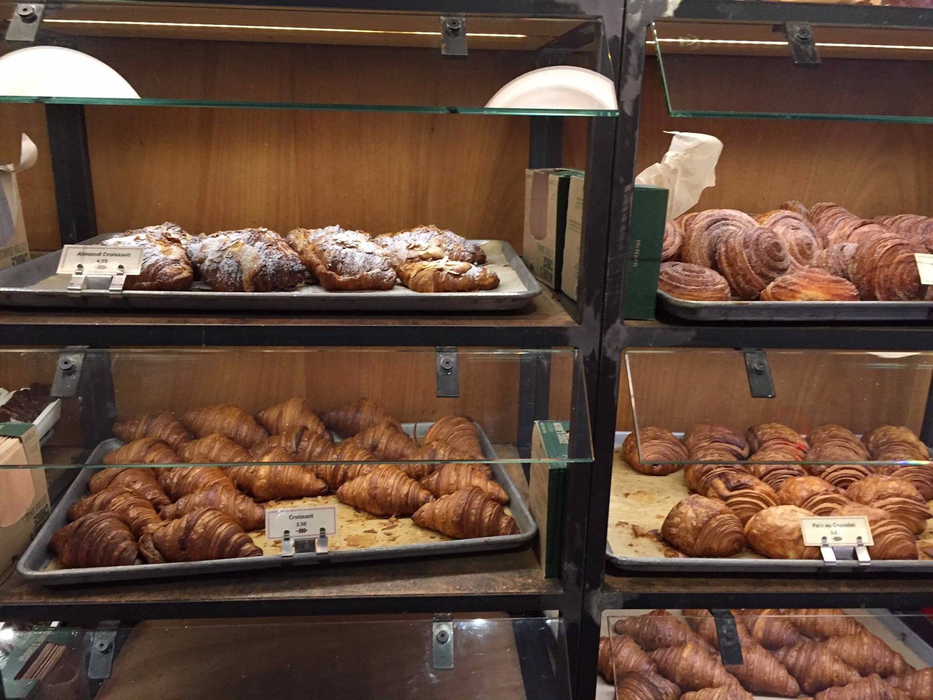 ร้าน Breads Bakery Union Square รีวิวร้านอาหาร