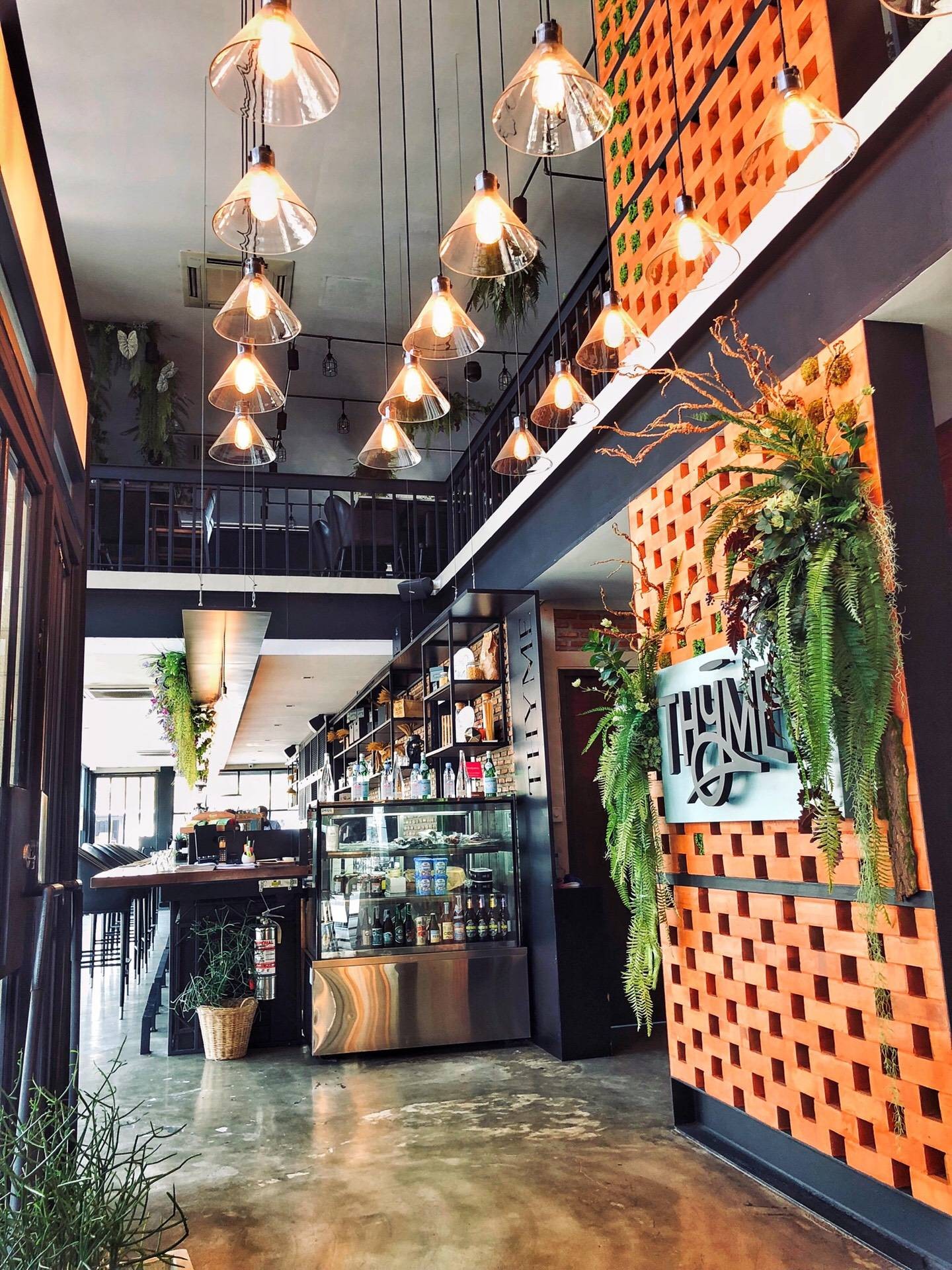 รูป THYME Eatery&Bar