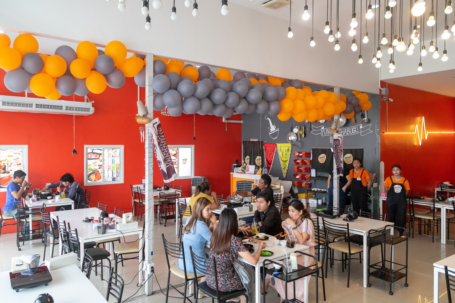 “บรรยากาศภายในร้าน ‘Shabu Go ชาบูโก’ สาขามหาชัย”