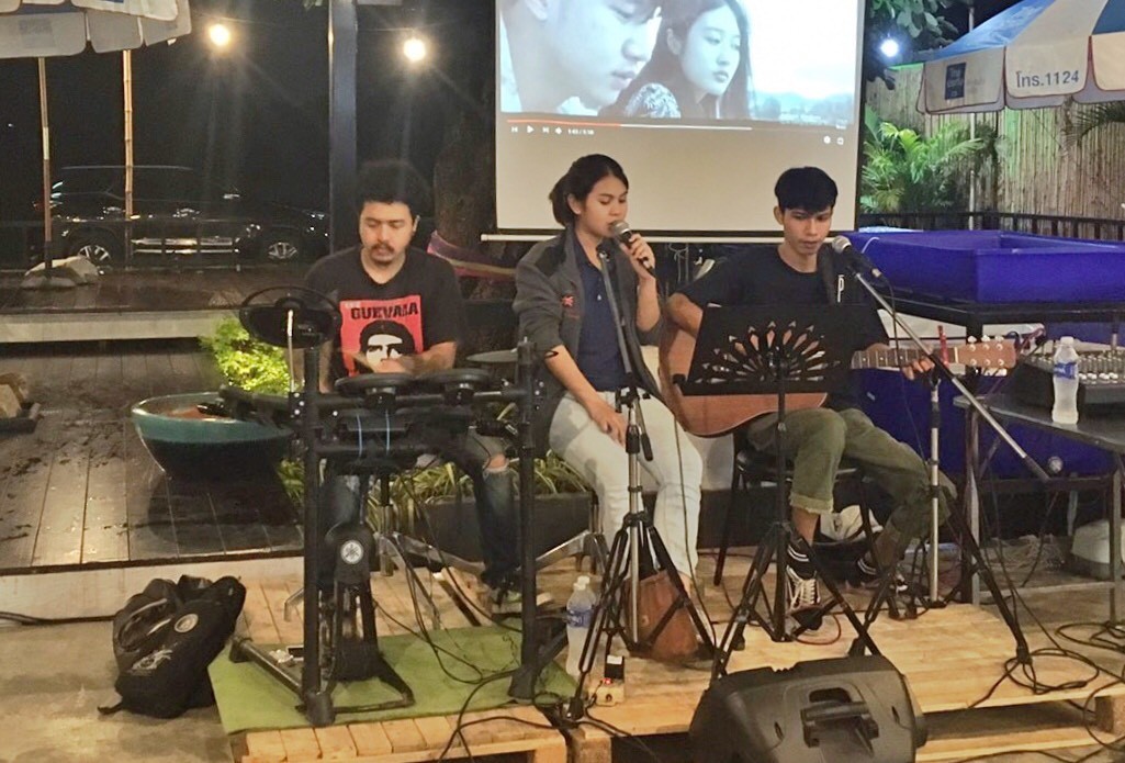 บรรยากาศดี ดนตรีเพราะ