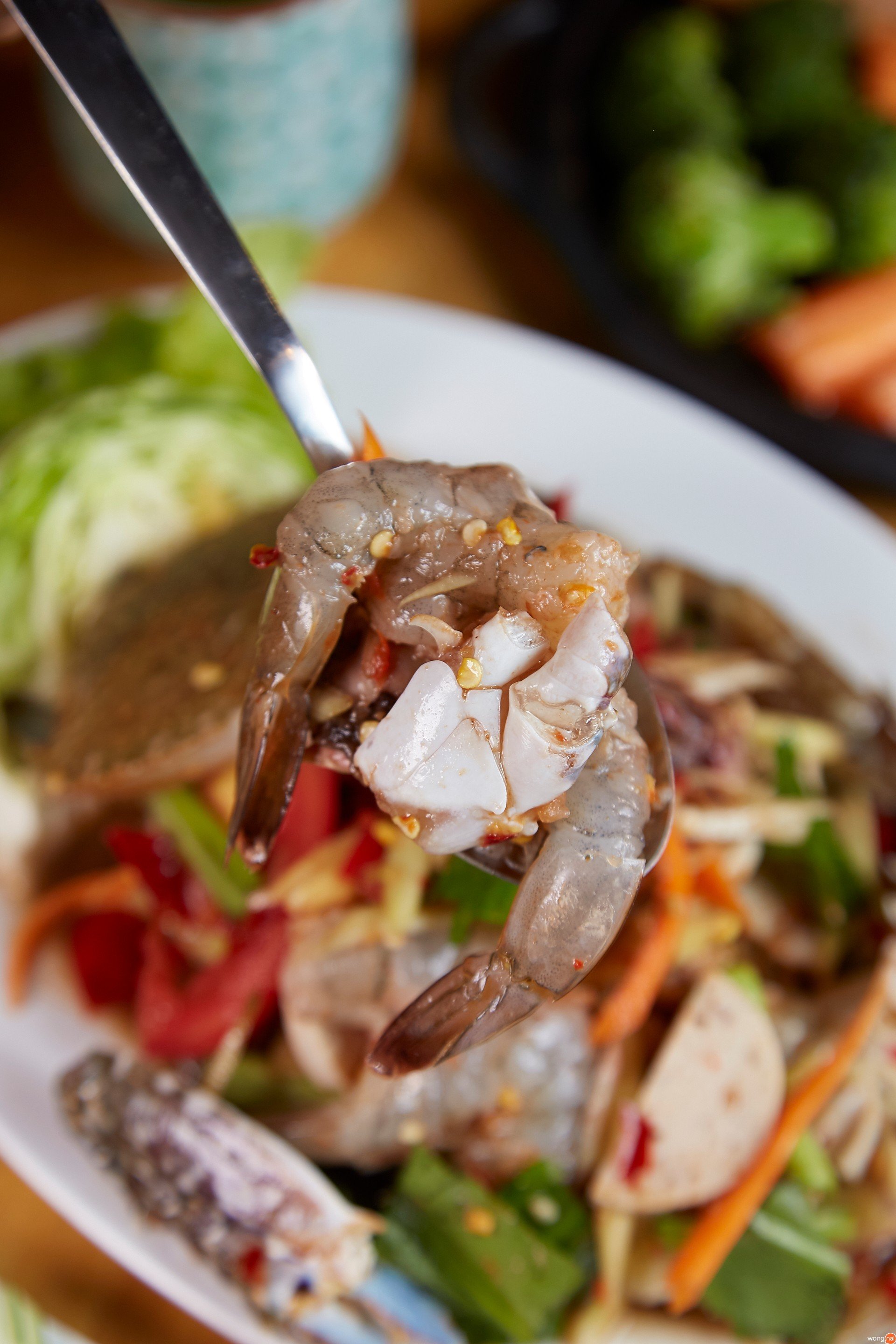 ปูม้า และกุ้งสด