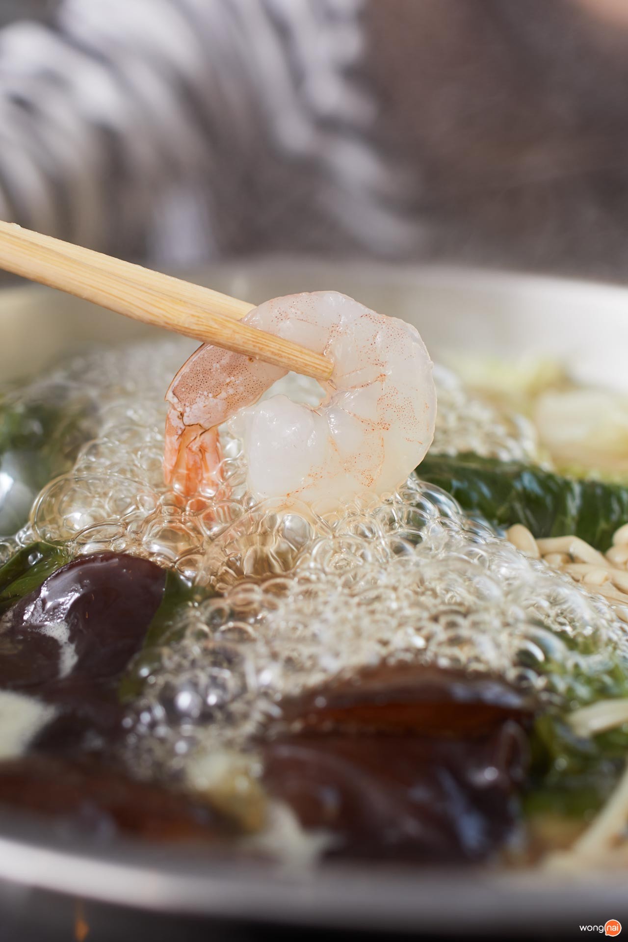 กุ้งสด ของร้านชาบูราชเทวี Shuba Shabu