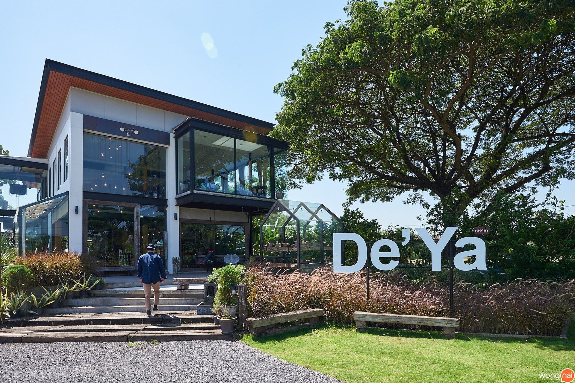 บรรยากาศ ร้าน Dé Ya Cafe