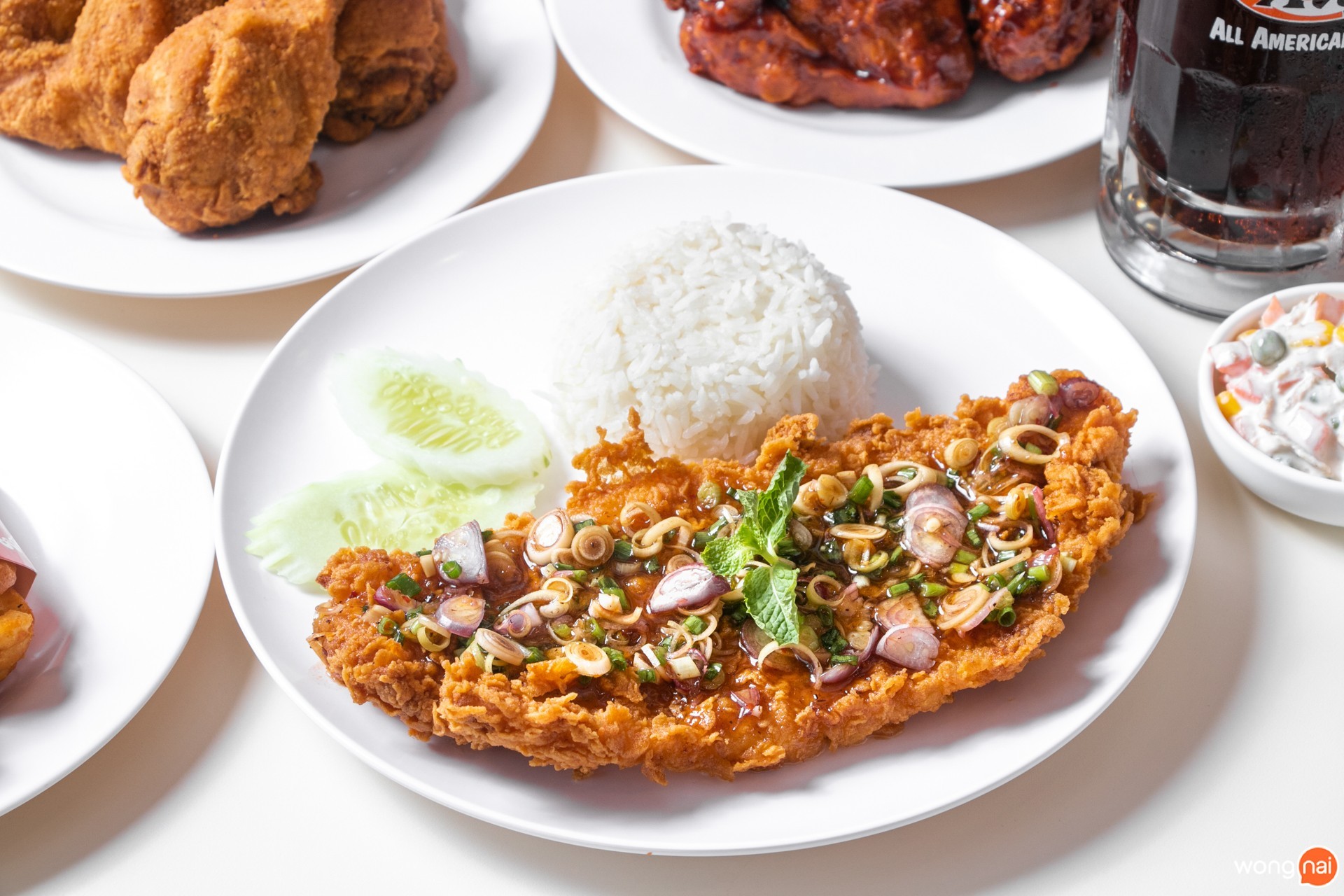 ข้าวปลาลุยสวน ของร้านอาหารจานด่วน A&W