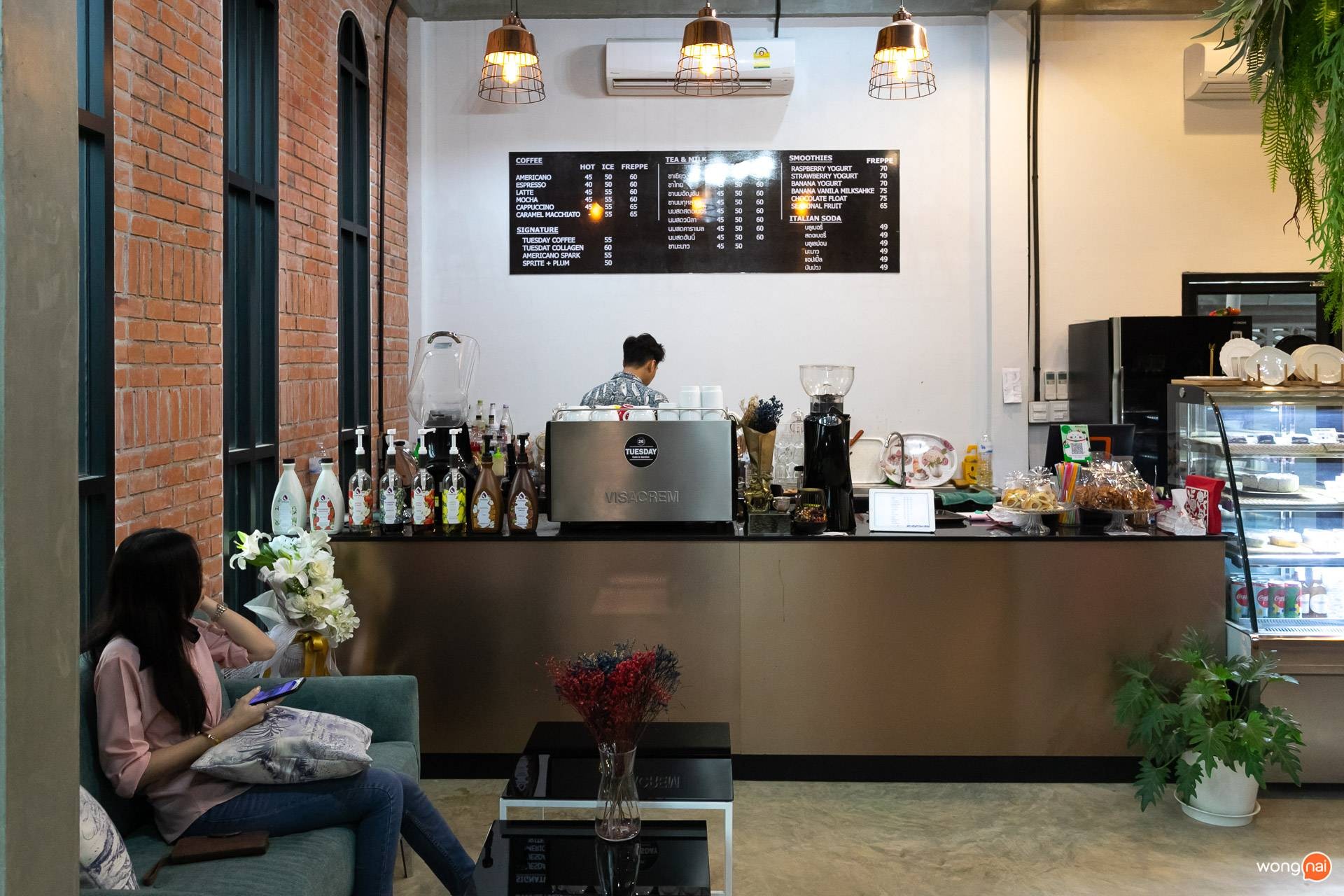 บรรยากาศภายในร้าน 26 TUSEDAY Cafe in Garden