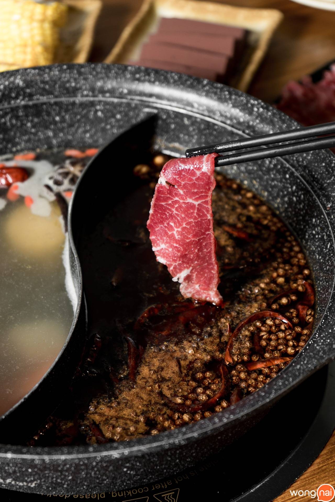 เมนู “ไขมันเสือร้องไห้” ของร้าน “Treasure Beef Shabu”