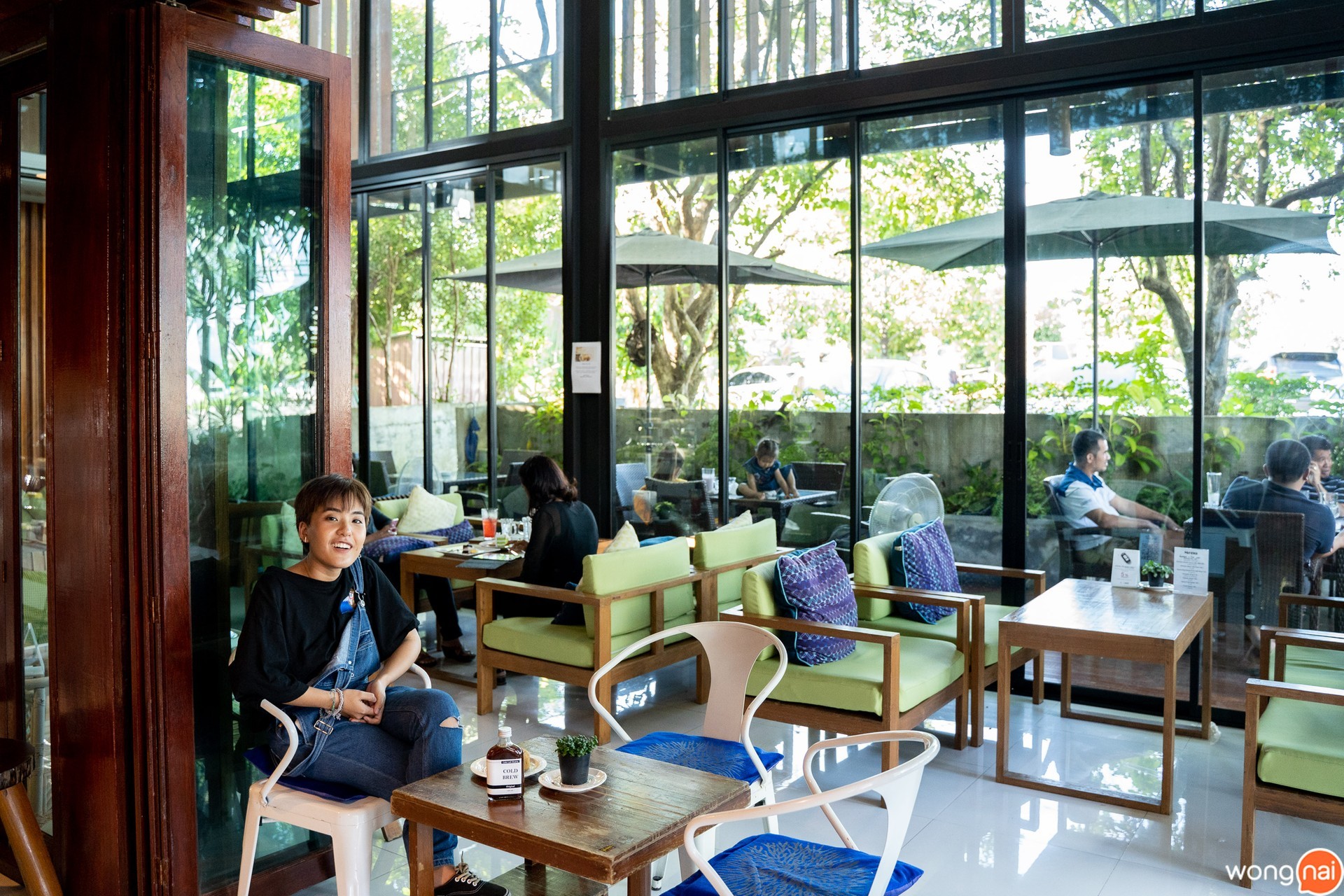 บรรยากาศร้านเค้กหลักเมือง