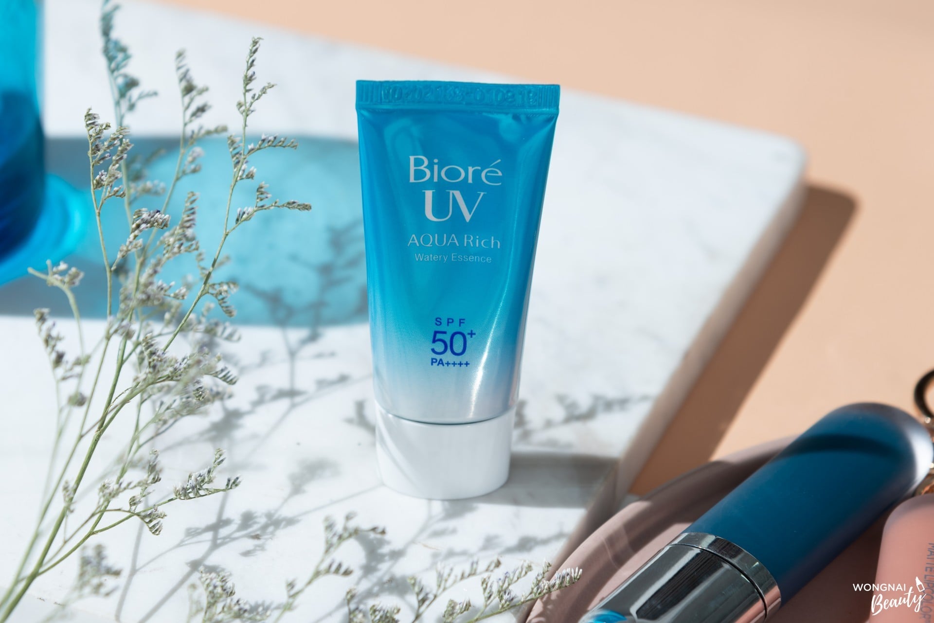 ครีมกันแดด, สิว, Biore