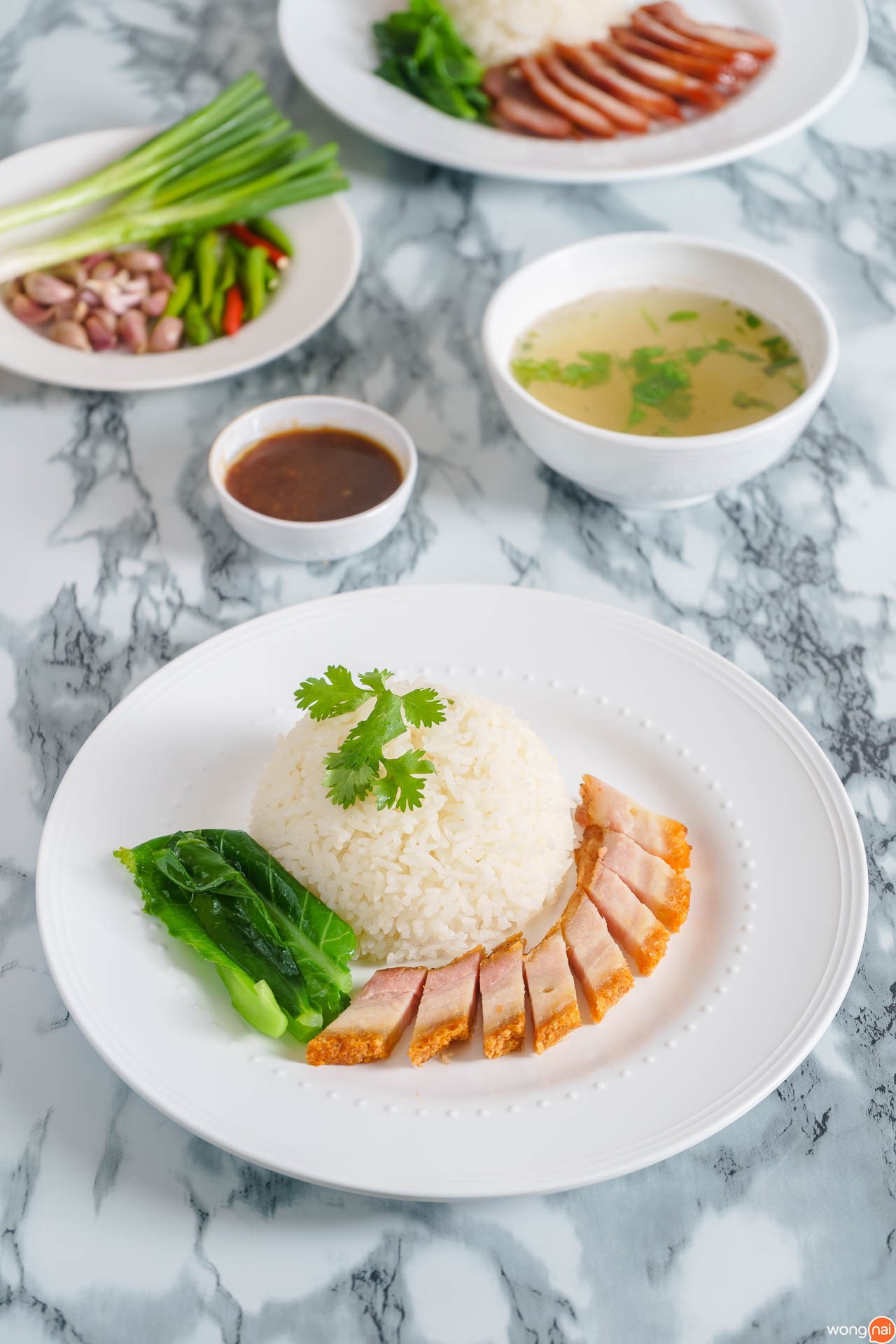 เมนู “ข้าวหน้าหมูกรอบ”