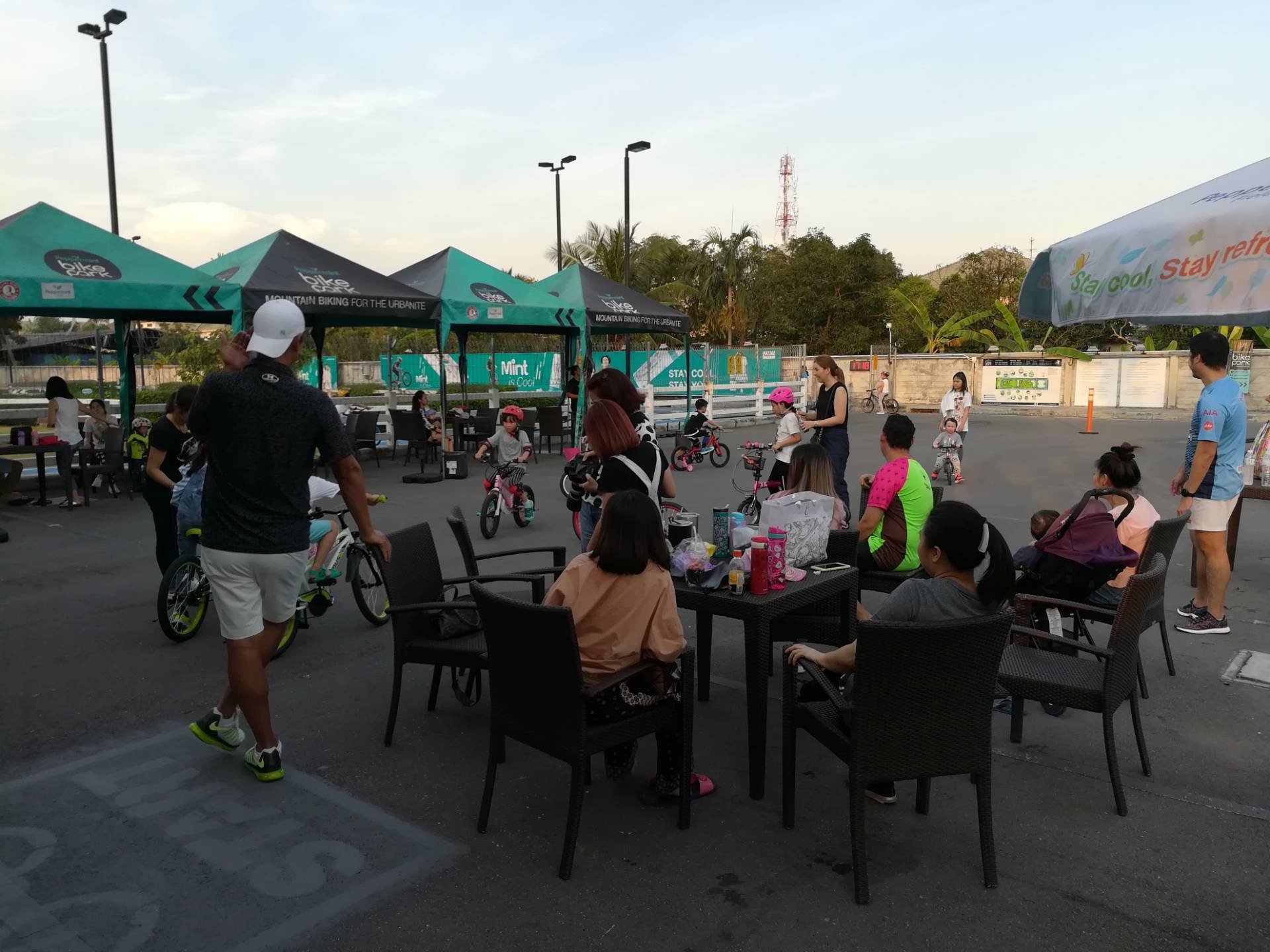 รีวิว Mint Cafe by Peppermintfield ซ.โยธินพัฒนา 3 เลียบด่วนเอกมัย