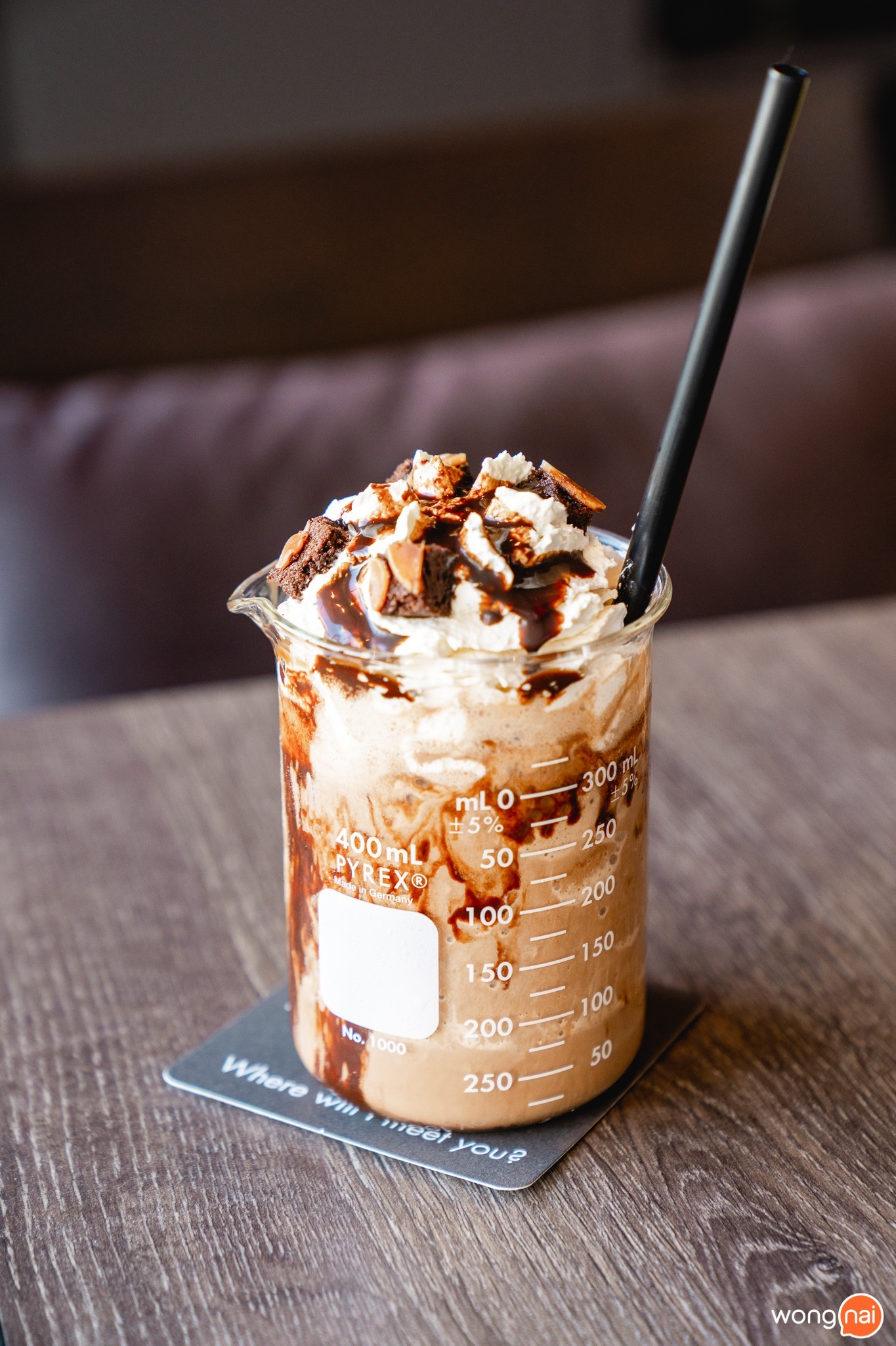 "Brownie Frappe (Coffee Base)" (180 บาท)