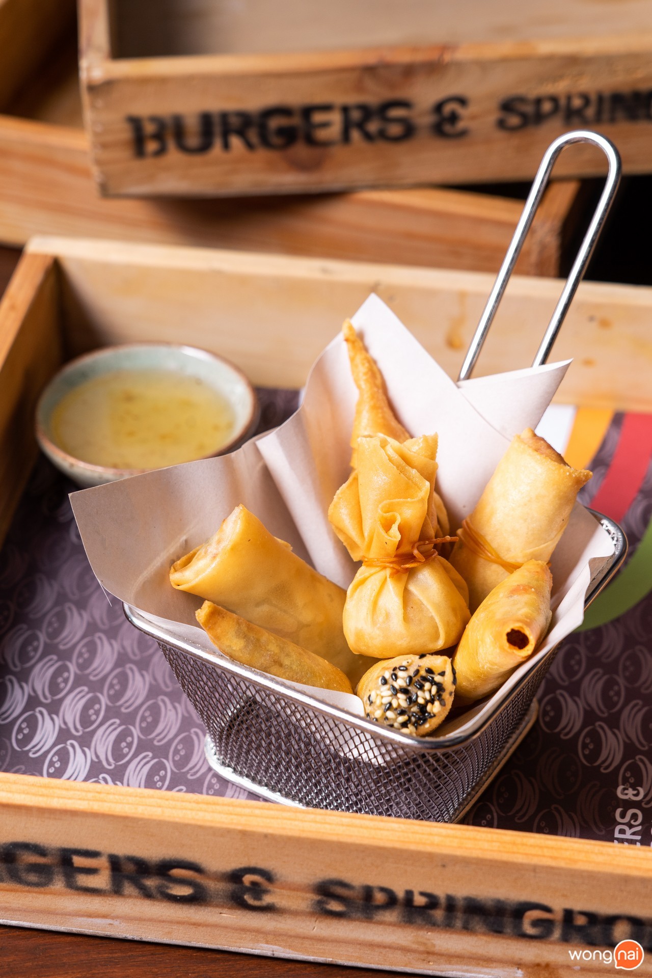 Burgers & Springrolls , ร้านอาหารฟิวชันเชียงใหม่