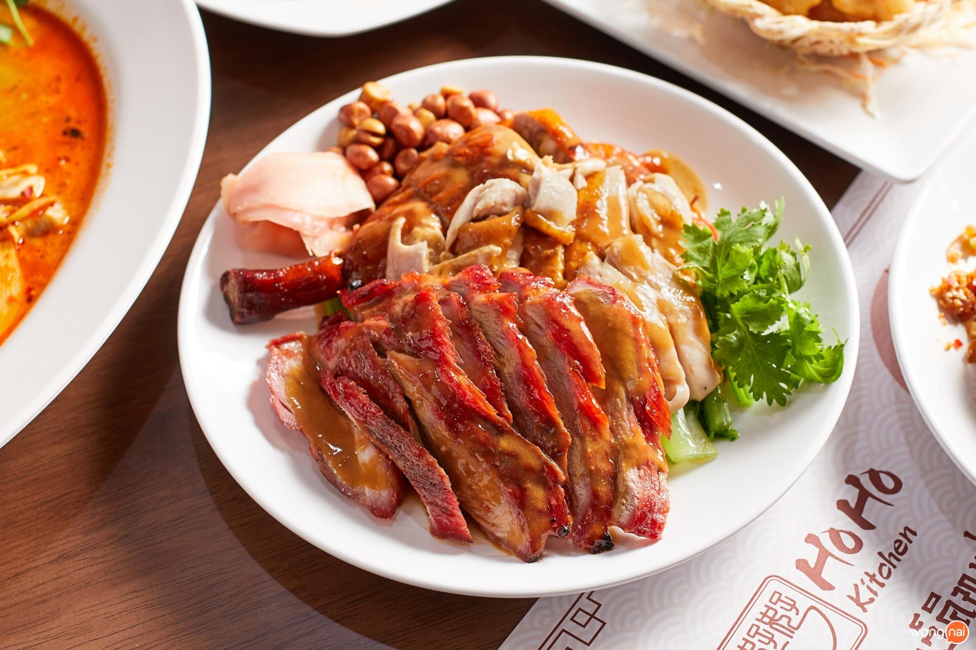 เป็ดย่าง หมูแดง ไก่ซีอิ๊ว ของร้าน Ho Ho Kitchen