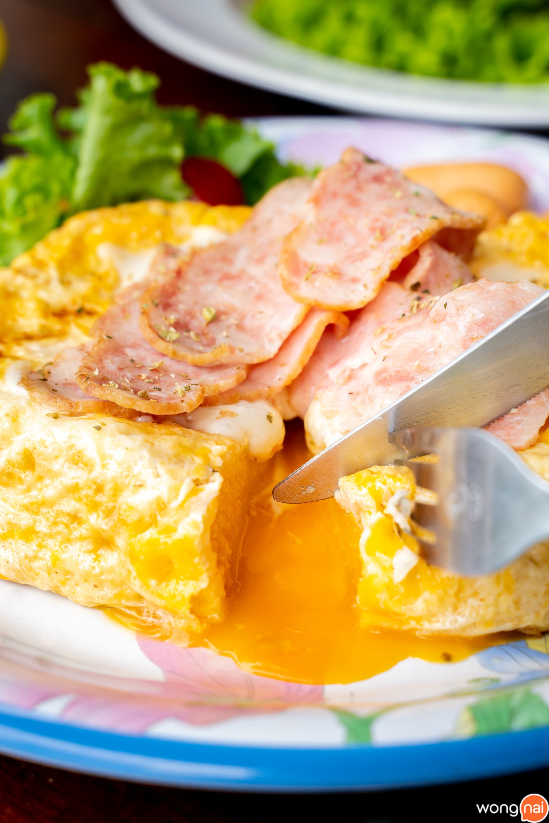 Lava Toast Ham Cheese 65 บาท