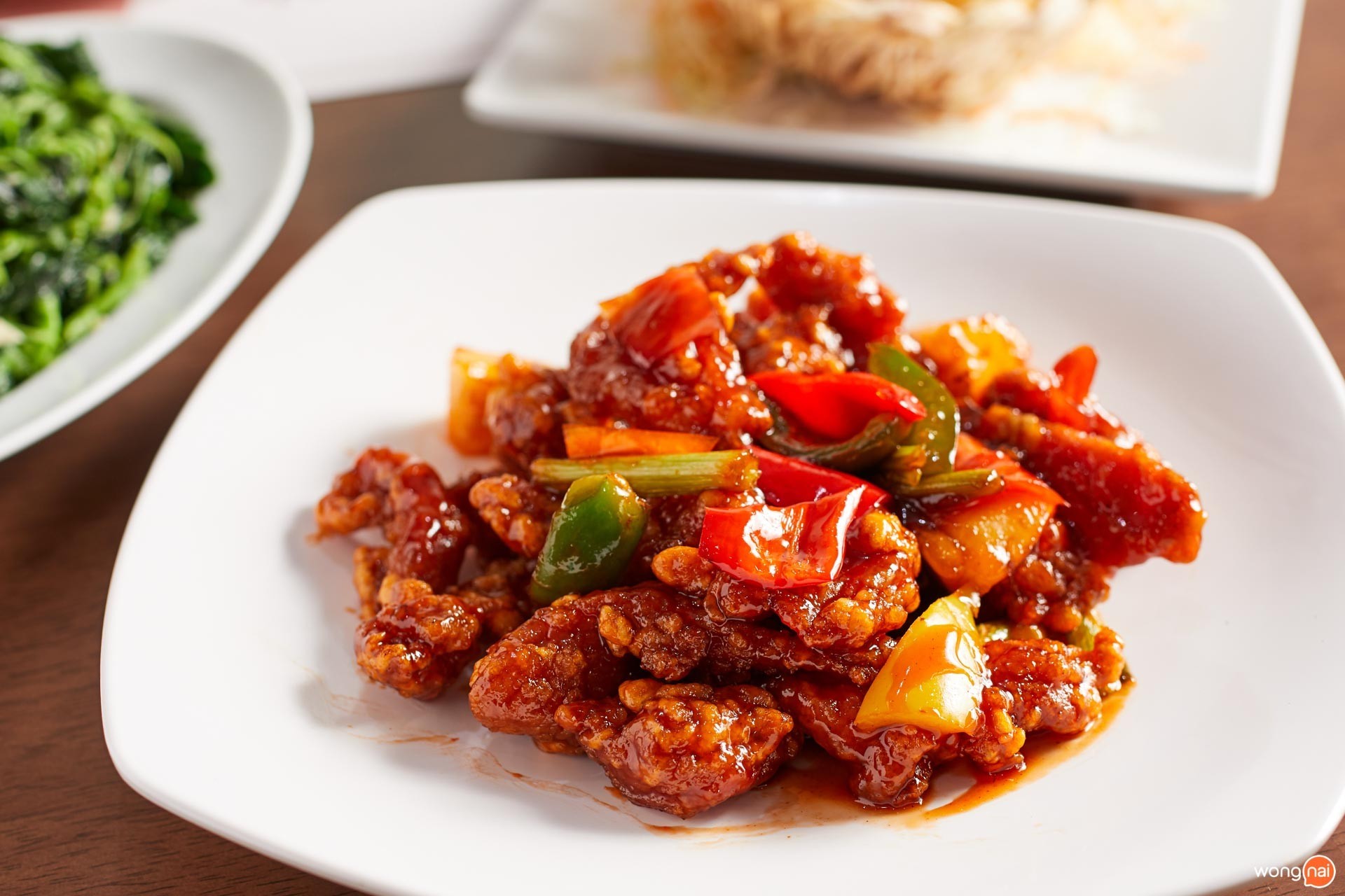หมูผัดเปรี้ยวหวาน ของร้าน Ho Ho Kitchen