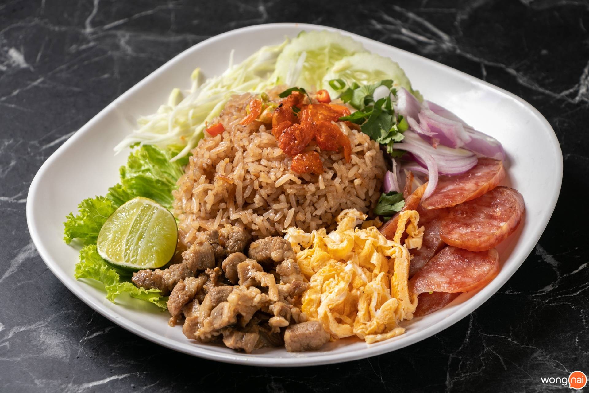 ข้าวคลุกกะปิ ของร้าน ข้าวซอยบ้านคุณยาย