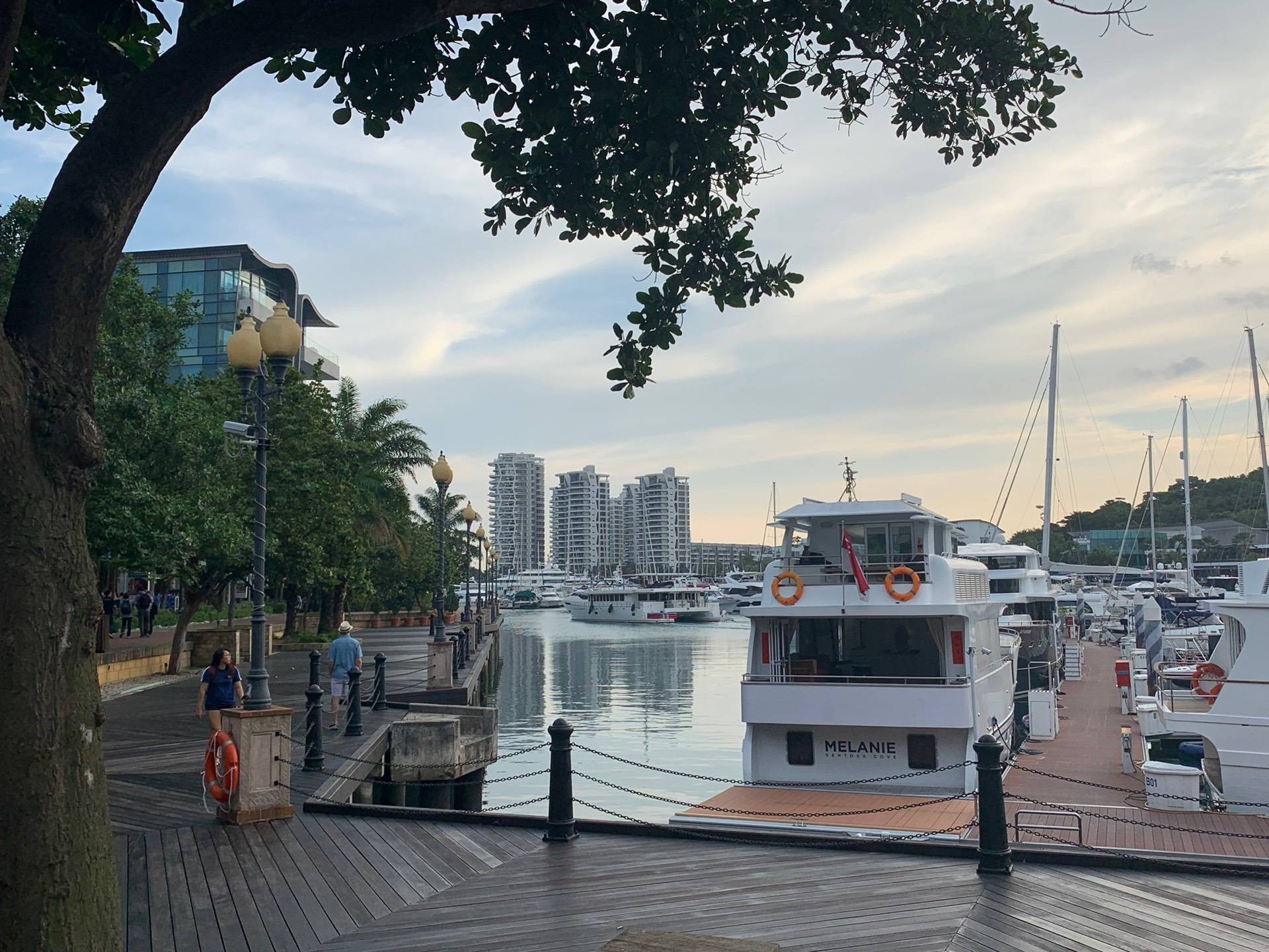 รีวิว Gin Khao Bistro Sentosa Cove อาหารไทยกับวิวสวยยามเย็นในเซ็นโต