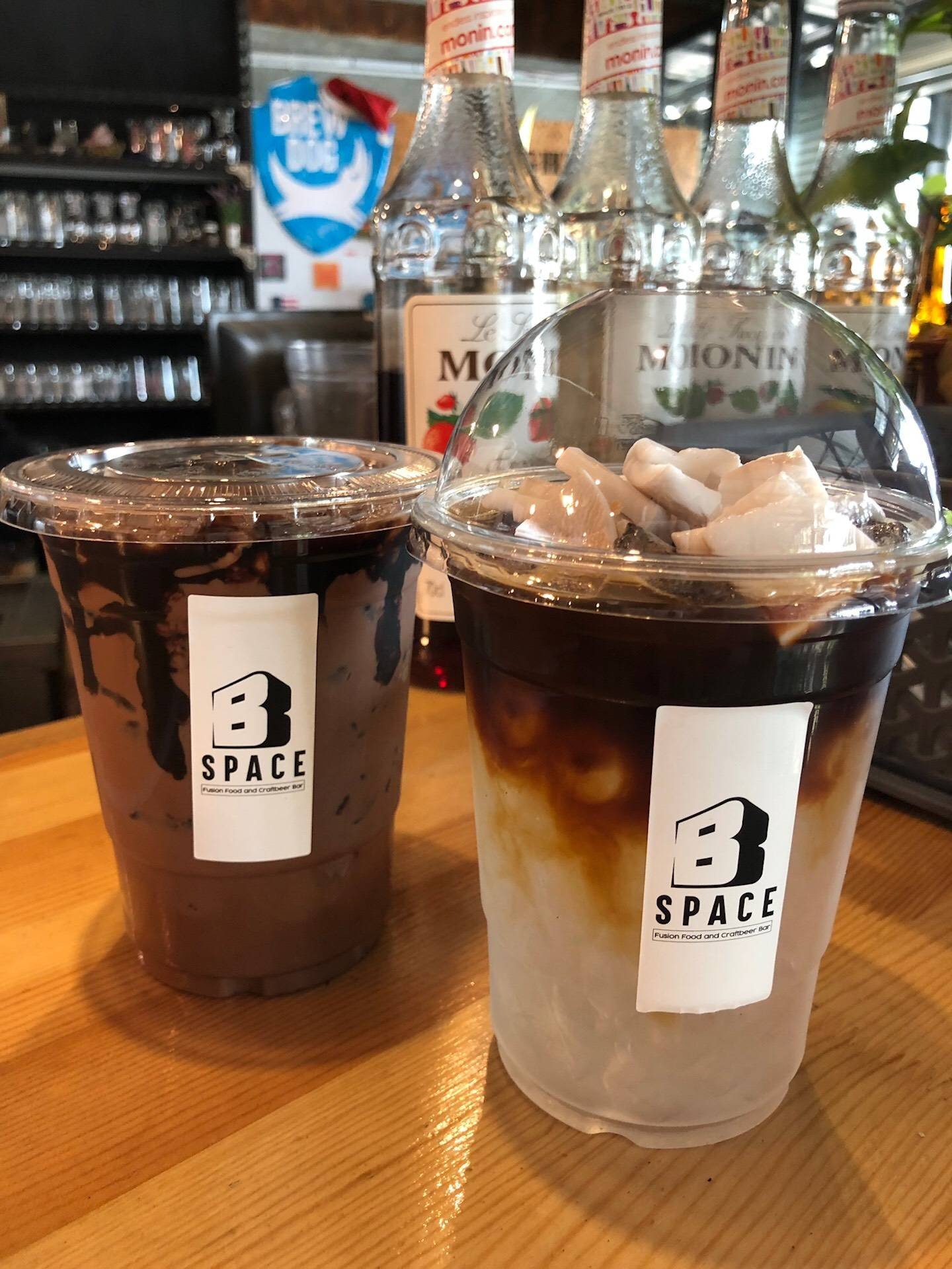 รูป B-Space