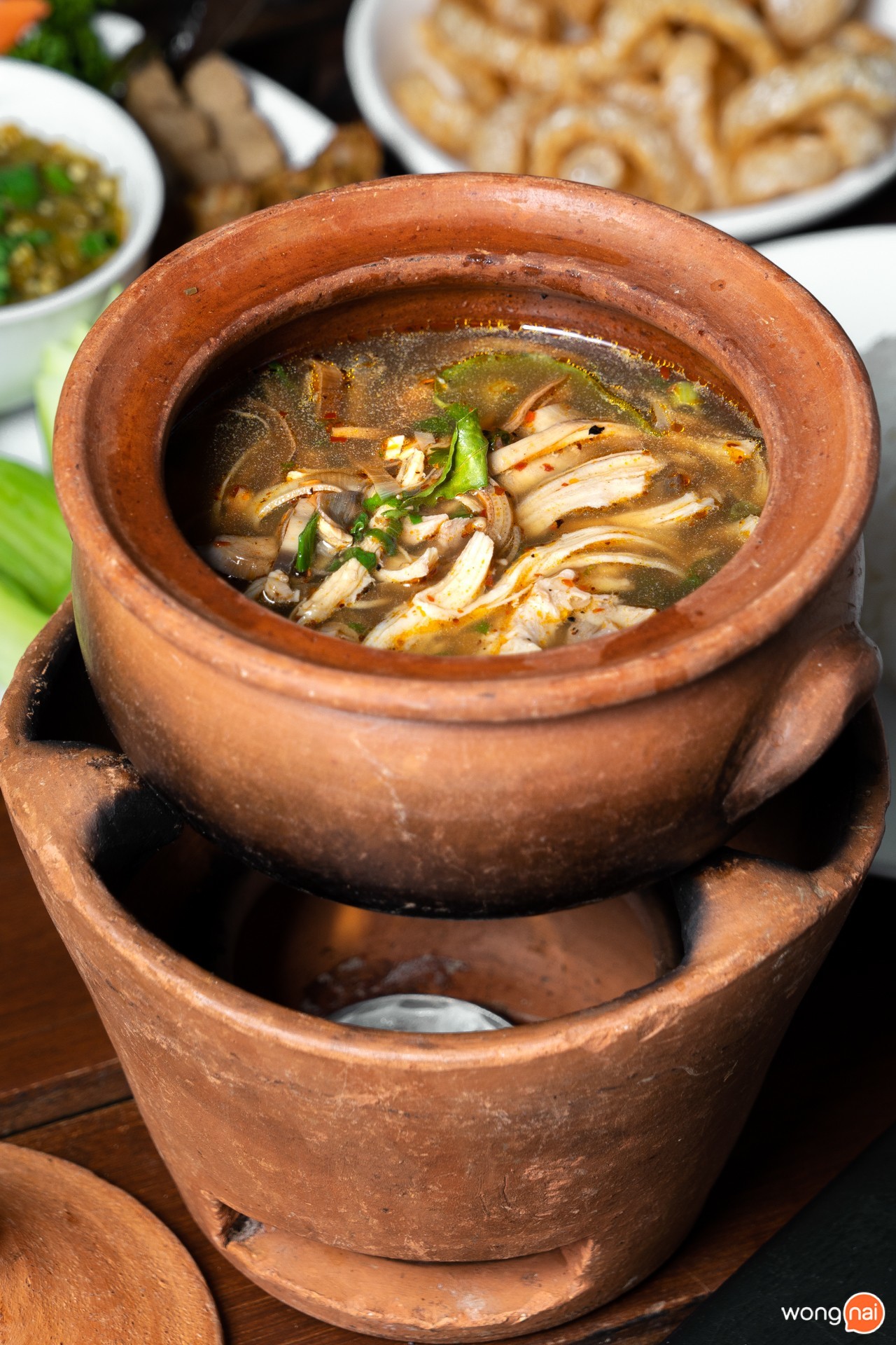 พราวภูฟ้า