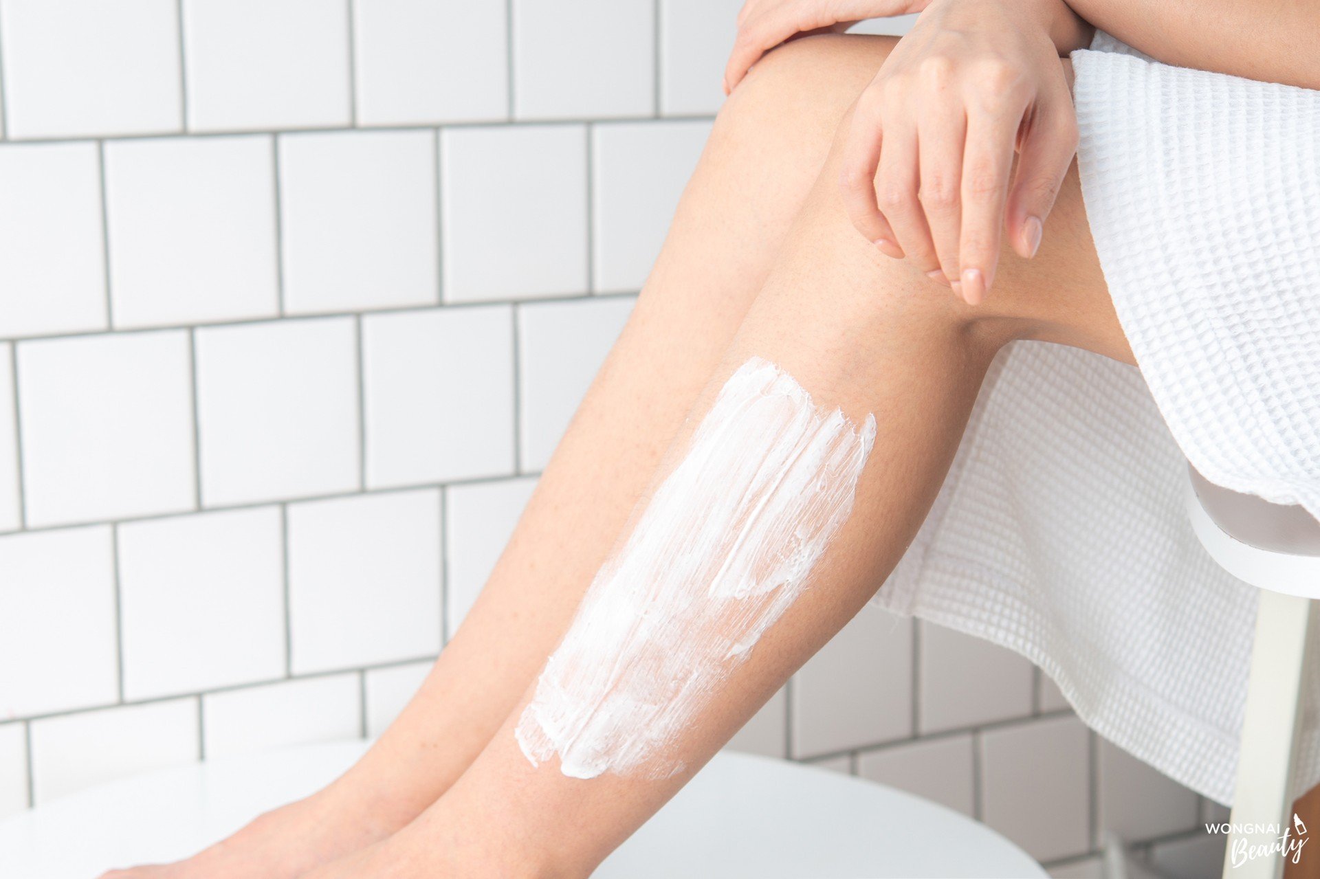 วิธีใช้ ครีมกำจัดขน ขั้นตอนที่สองทิ้งไว้สักพัก