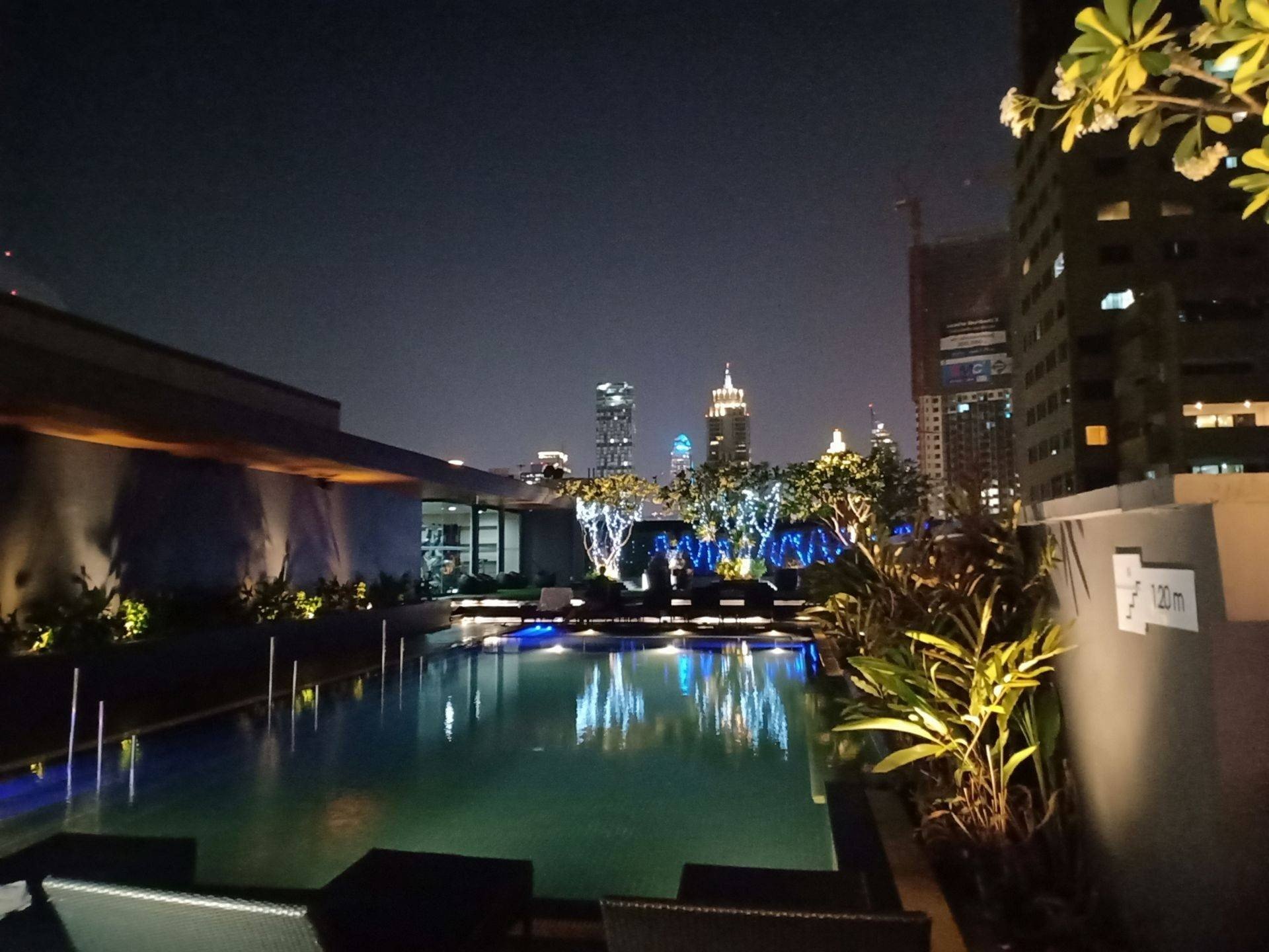 ร้าน The Edge Bar Best Western Premier Sukhumvit Hotel รีวิวร้านอาหาร Wongnai