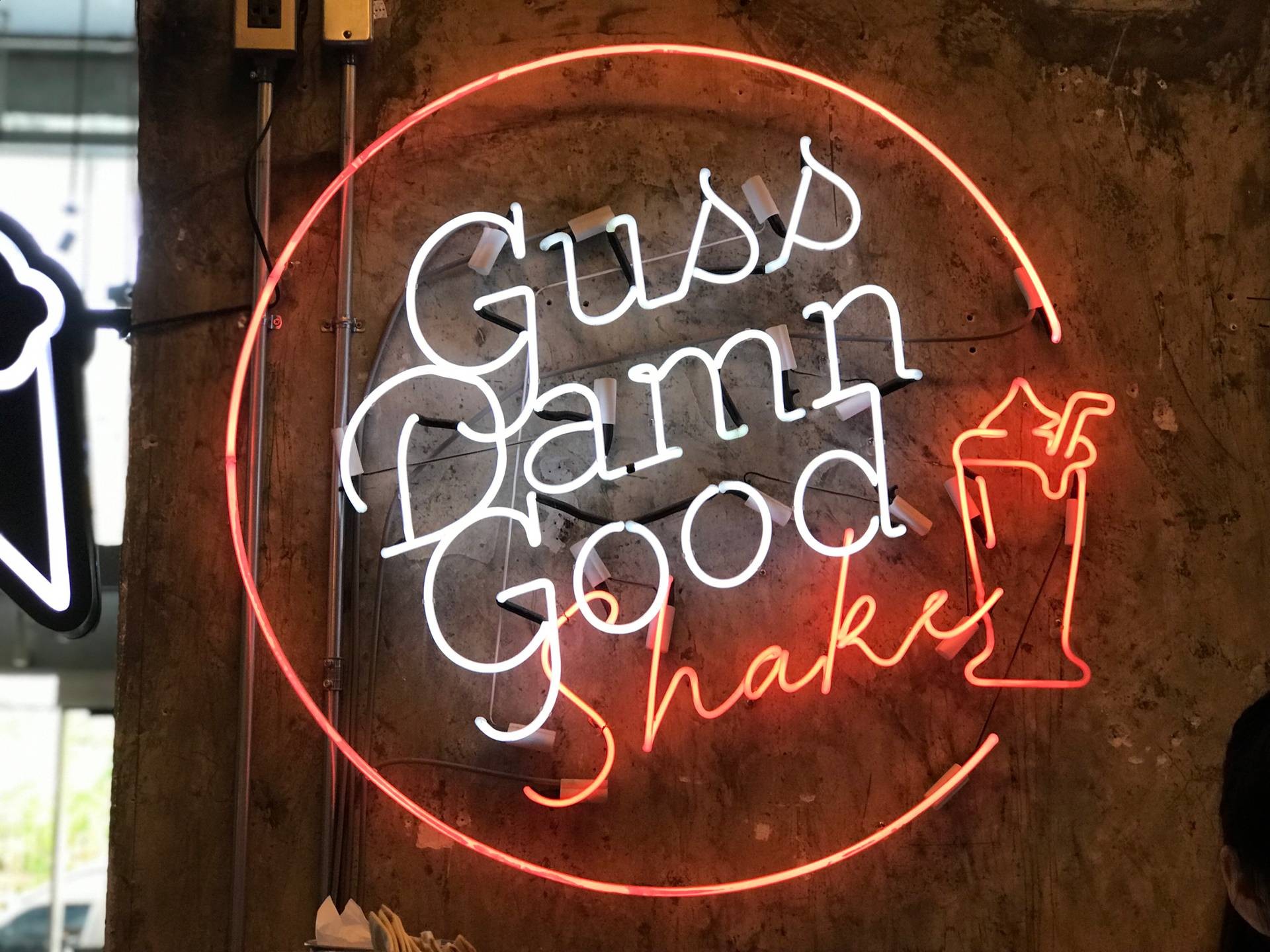 รีวิว Guss Damn Good คอมมอนส์ ทองหล่อ (Commons Thonglor) - ไอติม ชื่อ ...