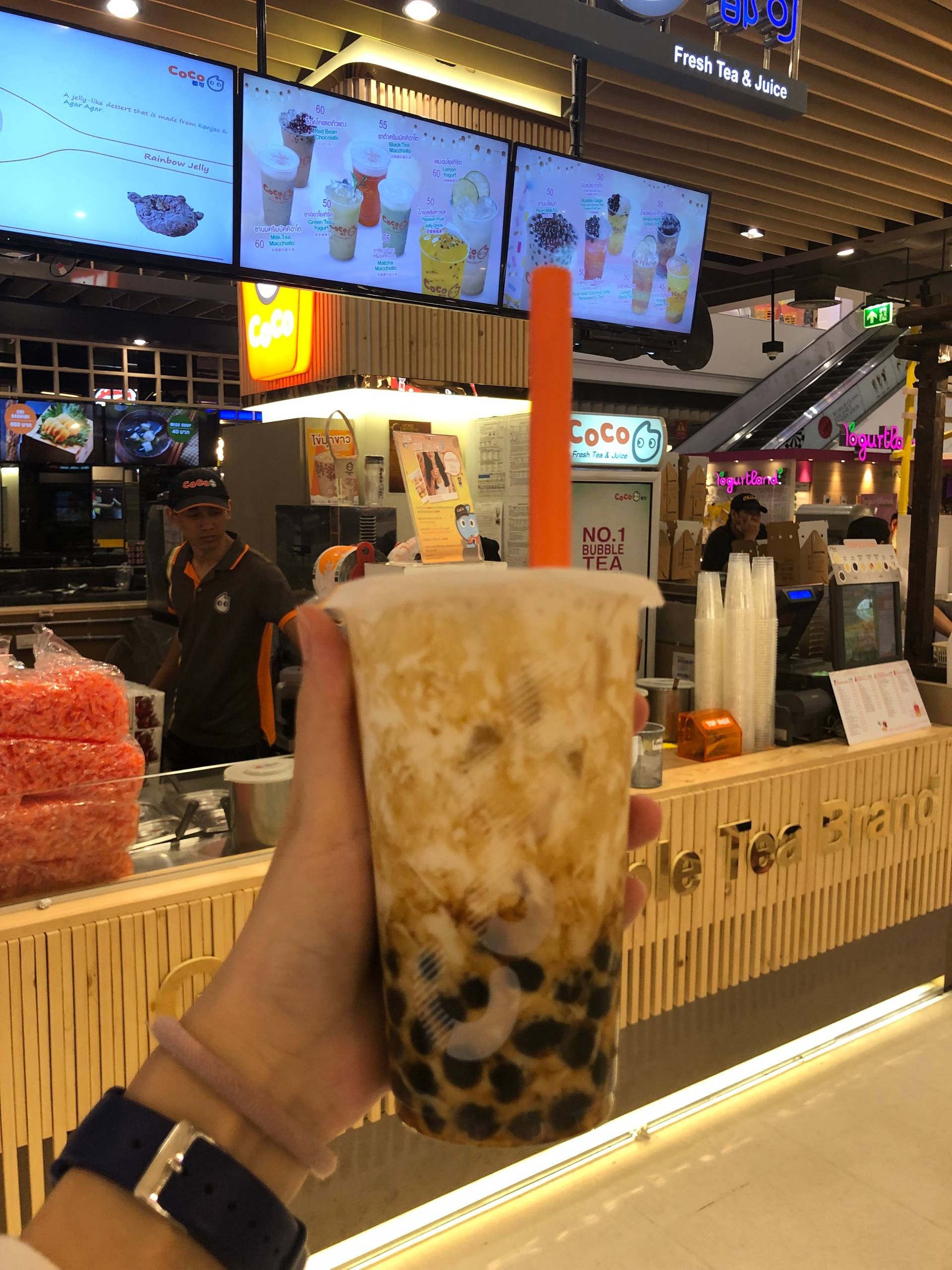 รีวิว Coco Fresh Tea & Juice เดอะมอลล์บางกะปิ เป็นร้านขายประเภท