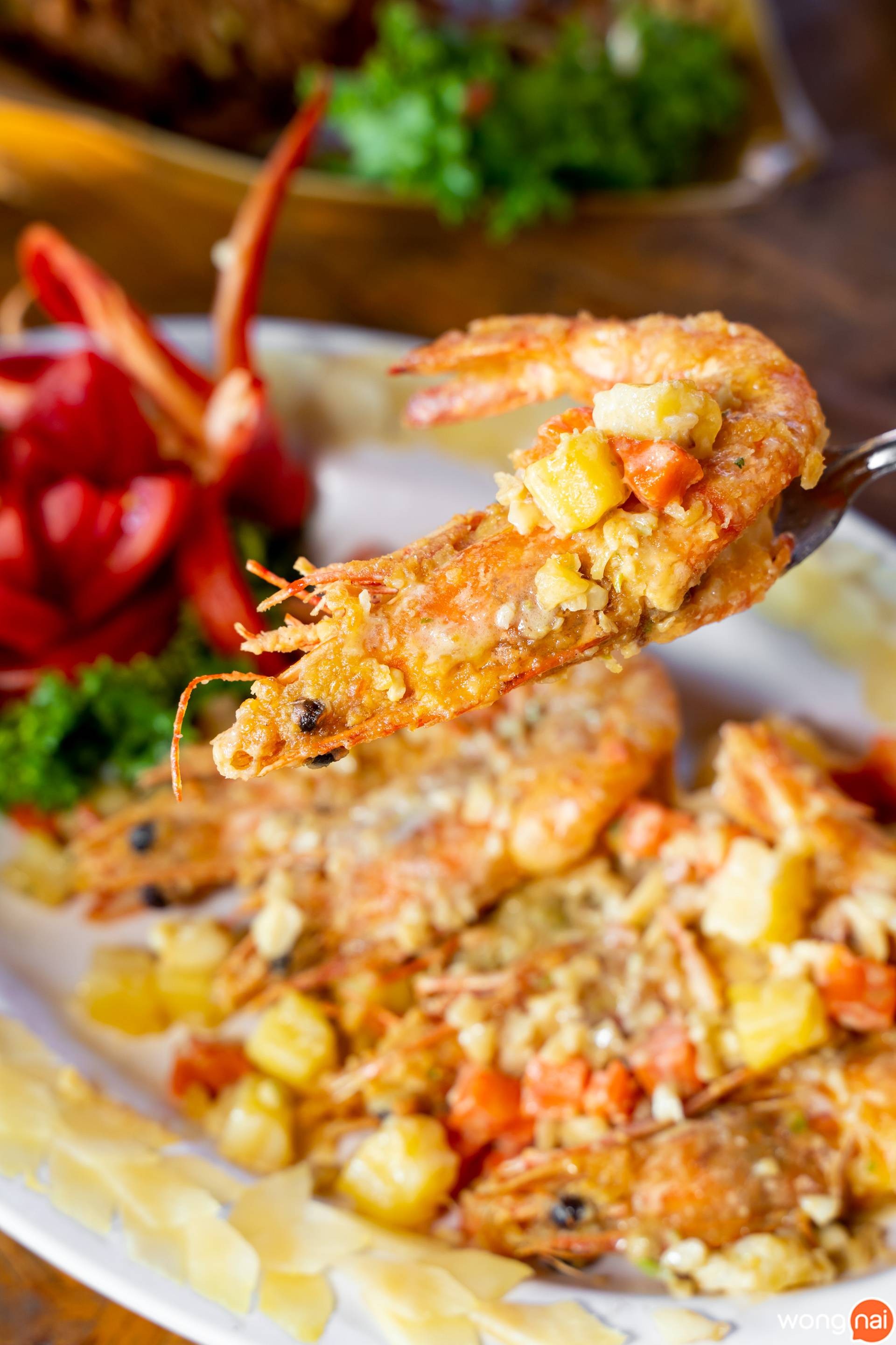 Papaya Mom ร้านอาหารเกาะหลีเป๊ะ กินซีฟู้ดสด ๆ จ๊วดส้มตำรสเด็ด