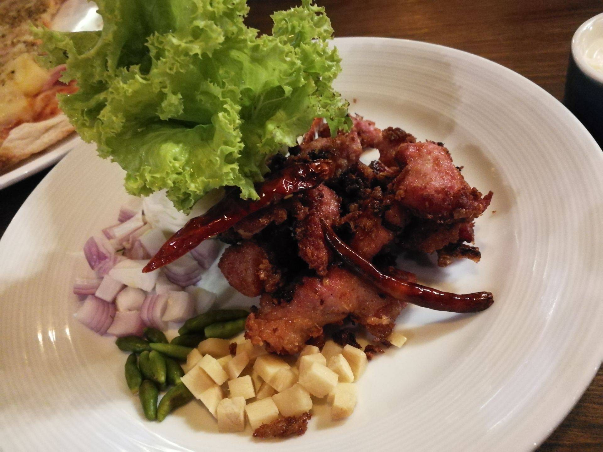 ร้าน Touchdown Sports Bar Novotel Suvarnabhumi Airport รีวิวร้านอาหาร