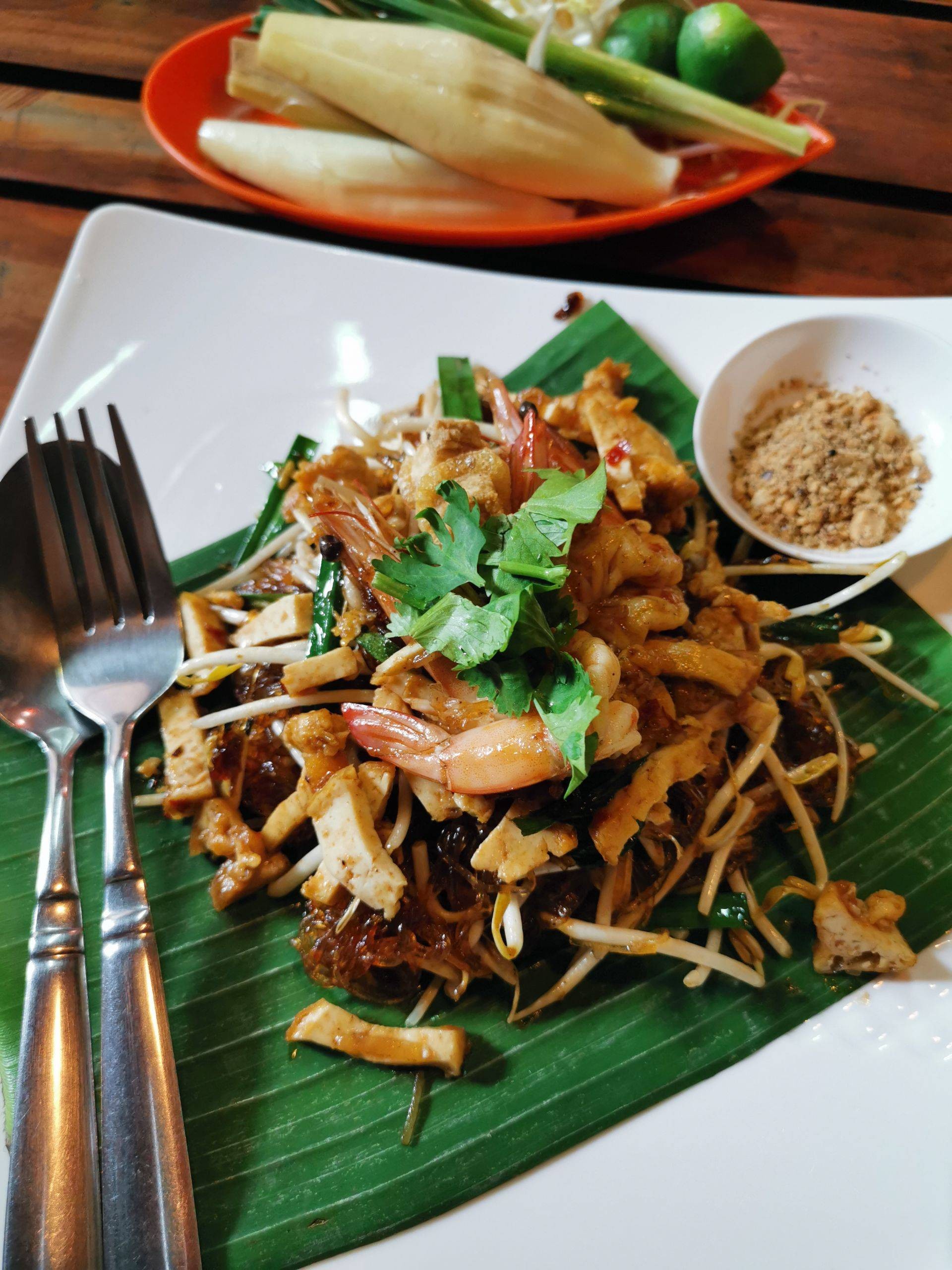 บ้านแม่เถิม ผัดไทโบราณ - สั่งอาหารเดลิเวอรี | Wongnai x LINE MAN