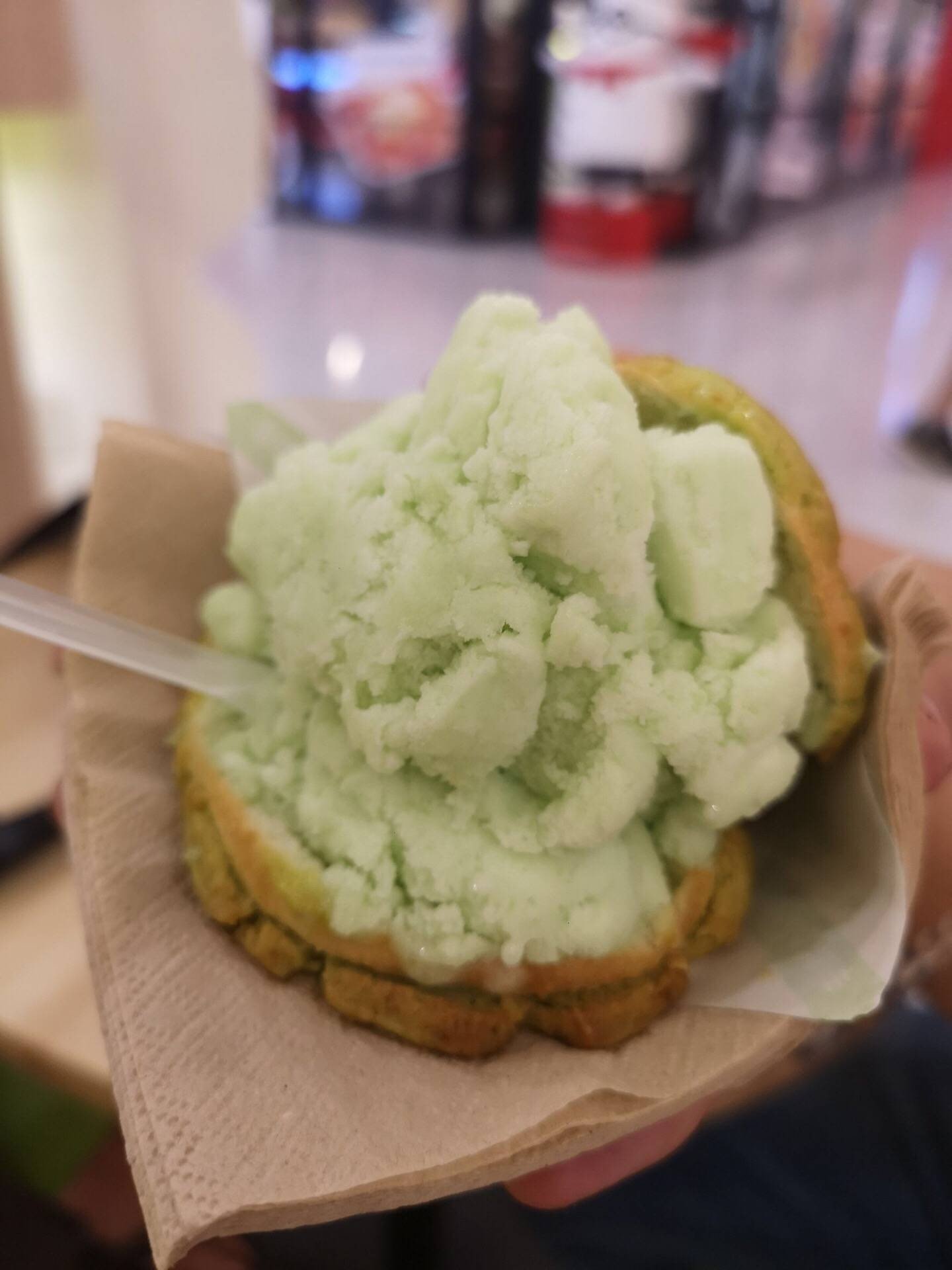 รีวิว Melonpan Ice Cream CentralPinklao อร่อยยยย ต้องลองเหมือนกินที่