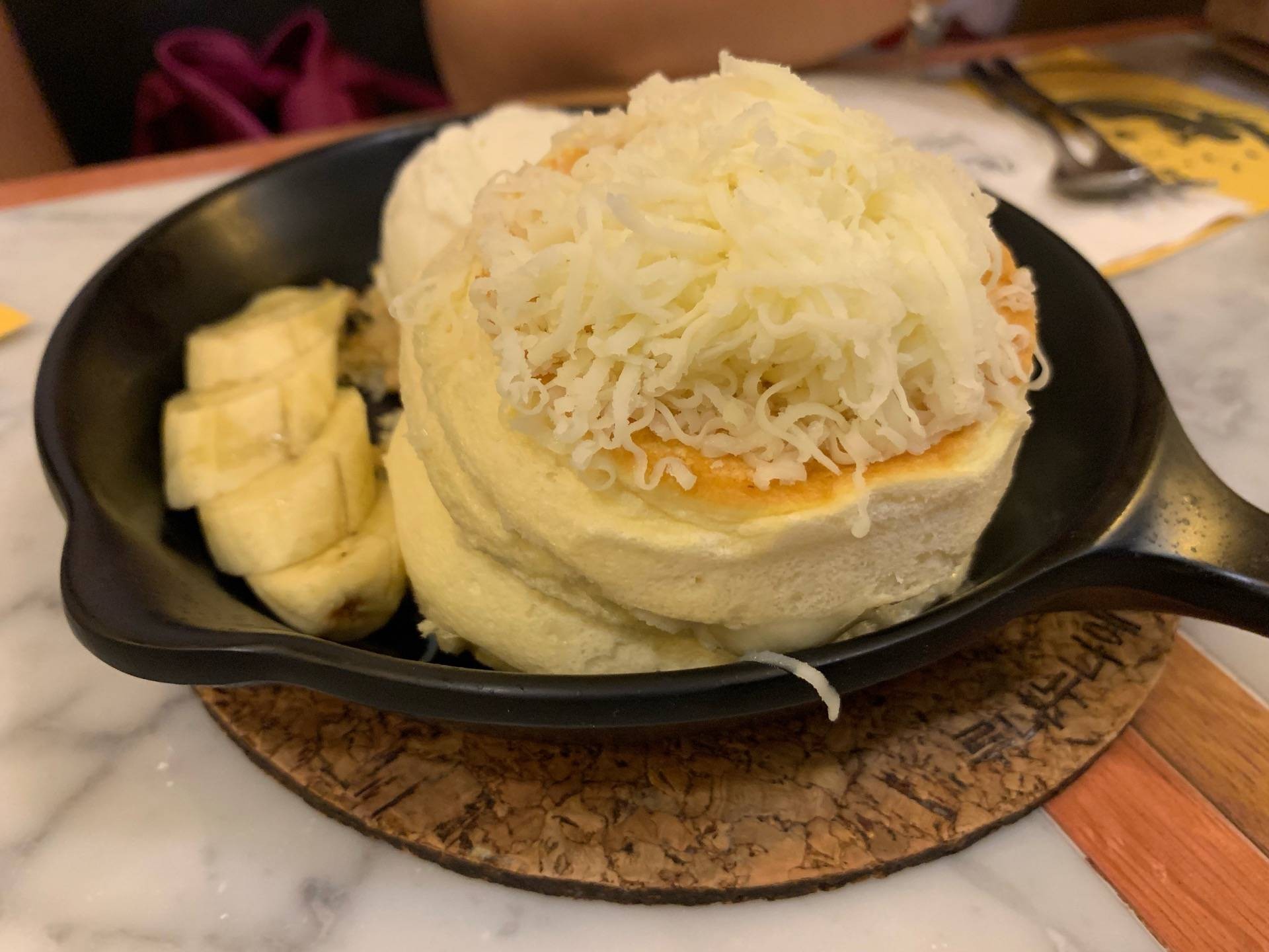Original Soufflé Pancake ร้าน Lunar Nuna Korean Dessert Cafe Siam
