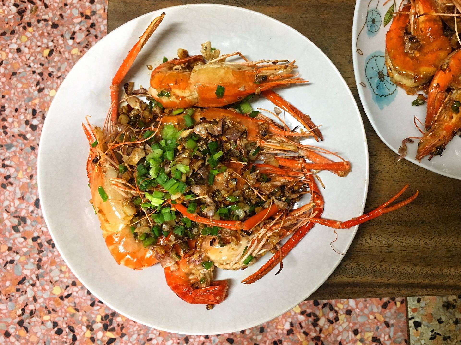 กุ้งผัดพริกเกลือ