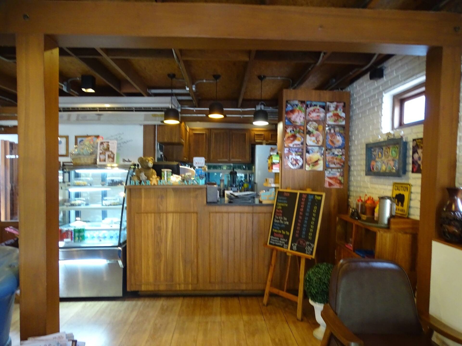 รูป Bear Hug Cafe' Wongnai