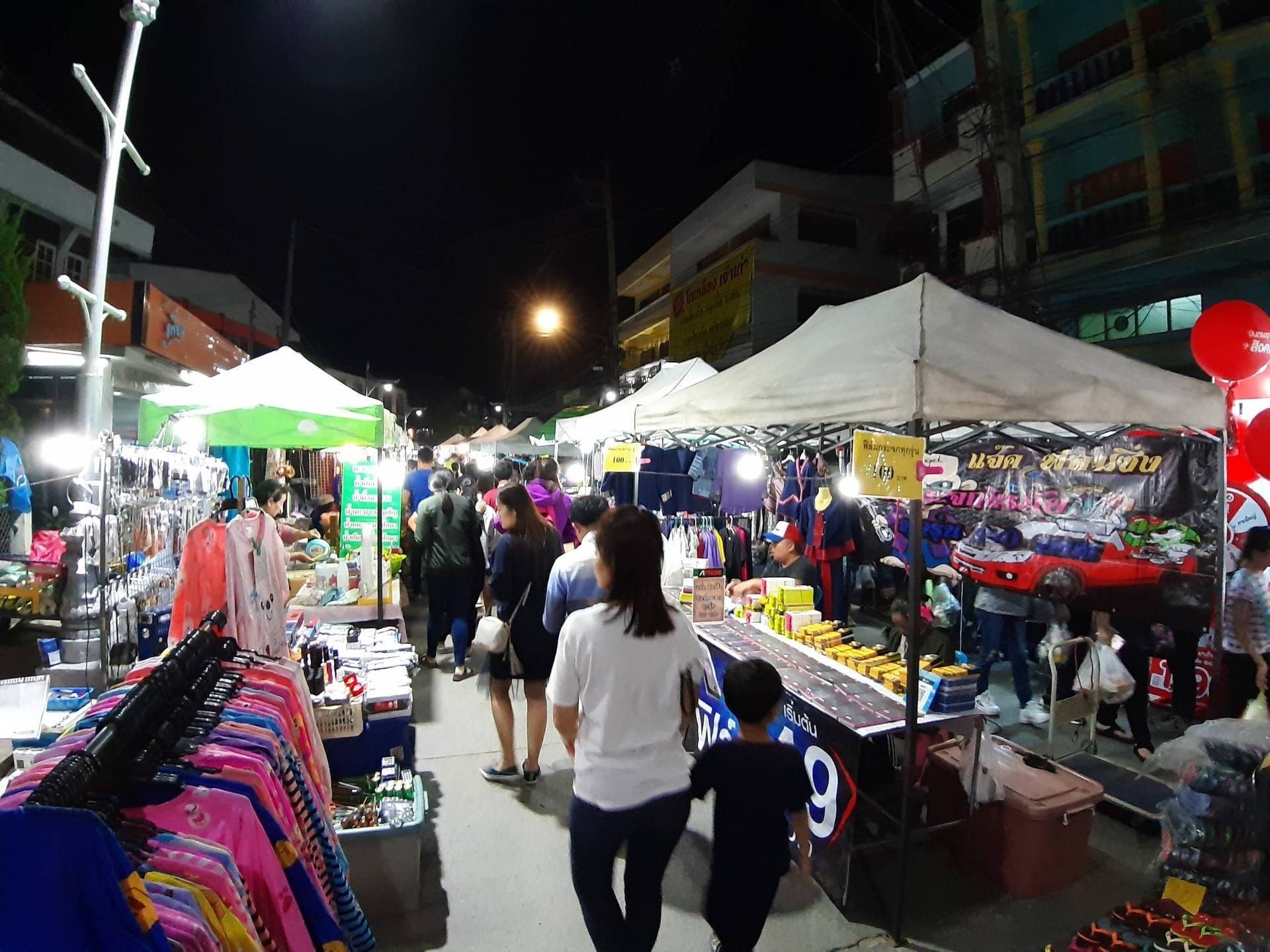 ถนนคนม่วน-ที่เที่ยวเชียงราย