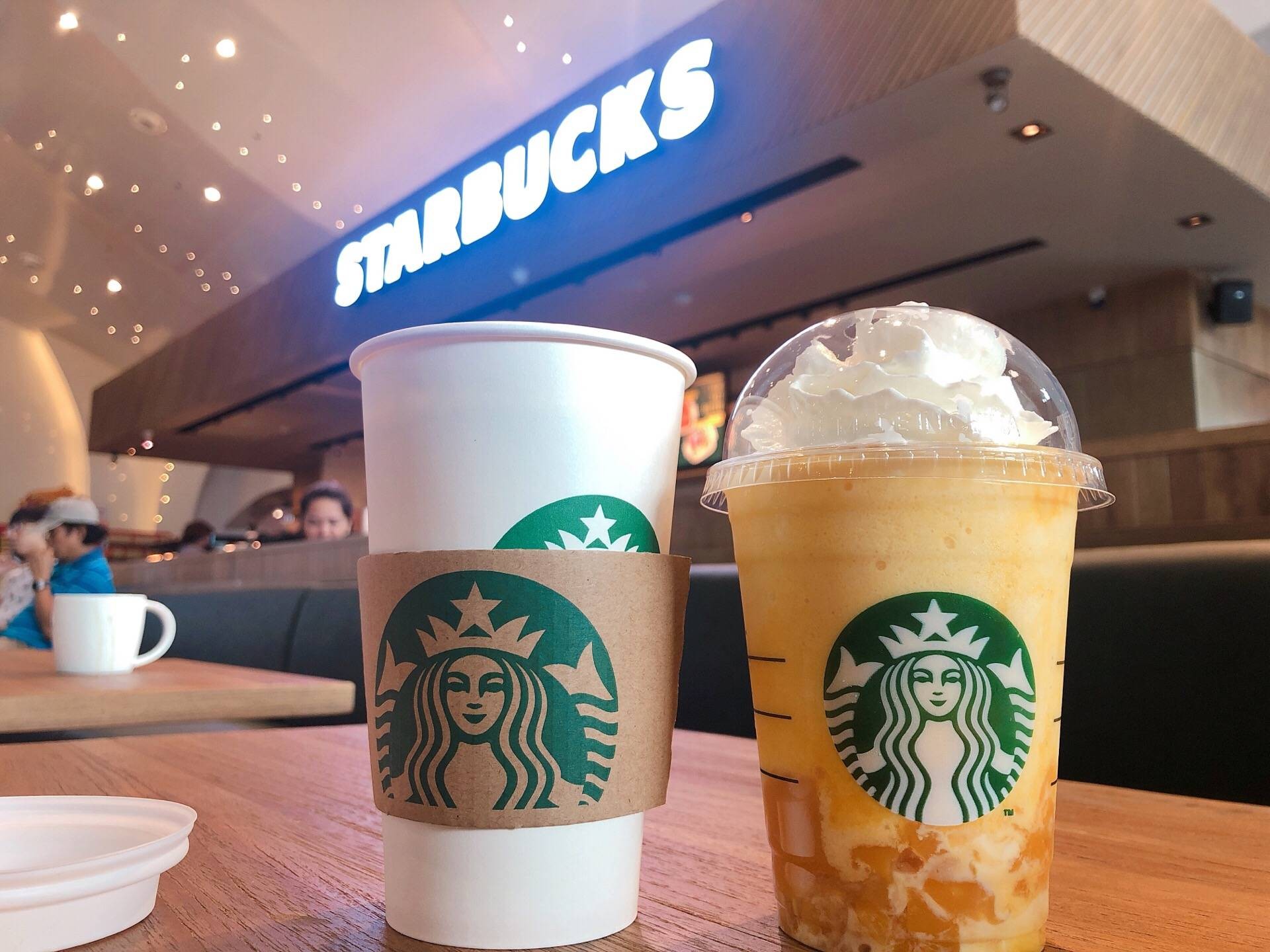 Green Tea Latte • Mango Mango ร้าน Starbuck Impact Wongnai