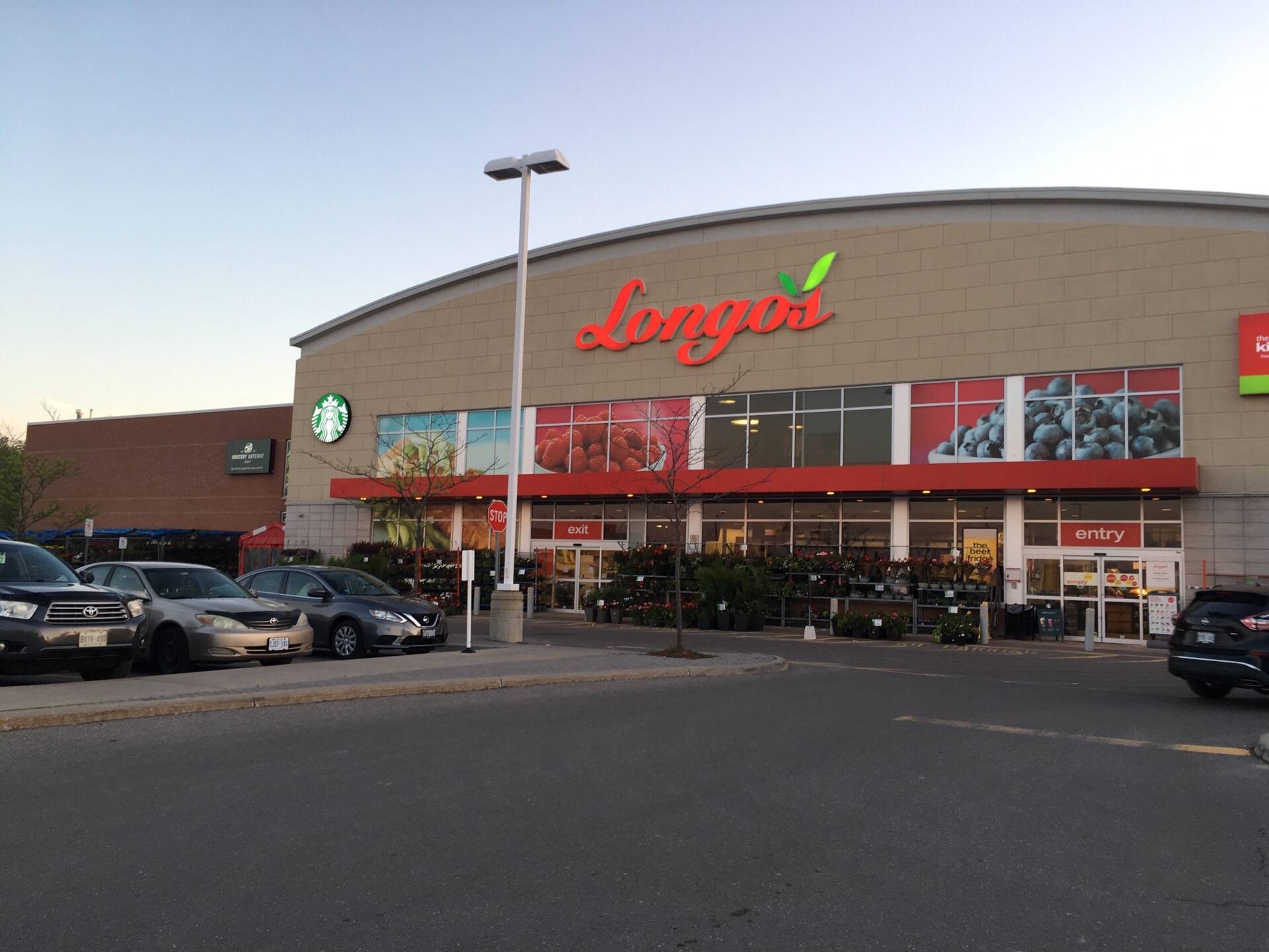 Longo's Richmond Hill - รีวิวสถานที่ท่องเที่ยว