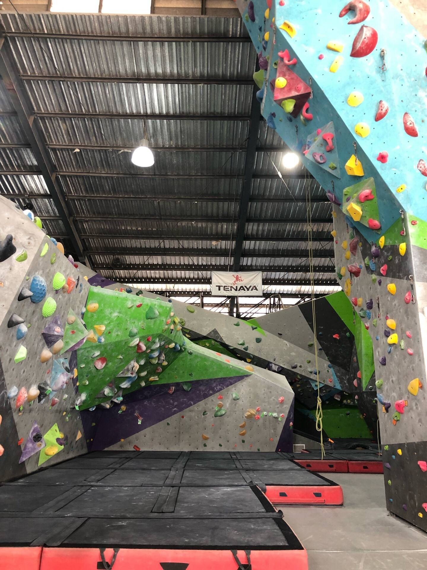 รูป Rock Domain Climbing Gym