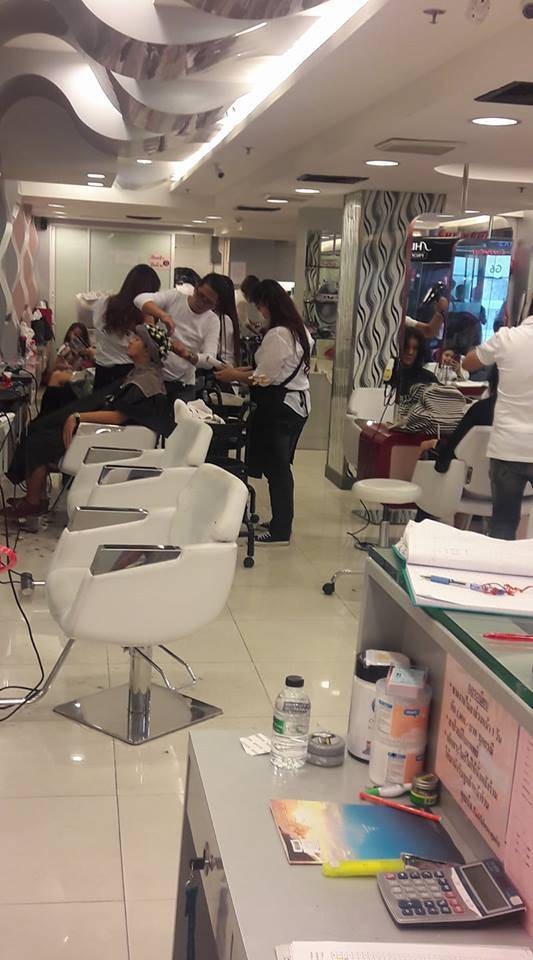 รีวิว Curly cut เซนทรัลลาดพร้าว - ใครคิดจะทำผมร้านนี้ถามราคาให้ชัวร์