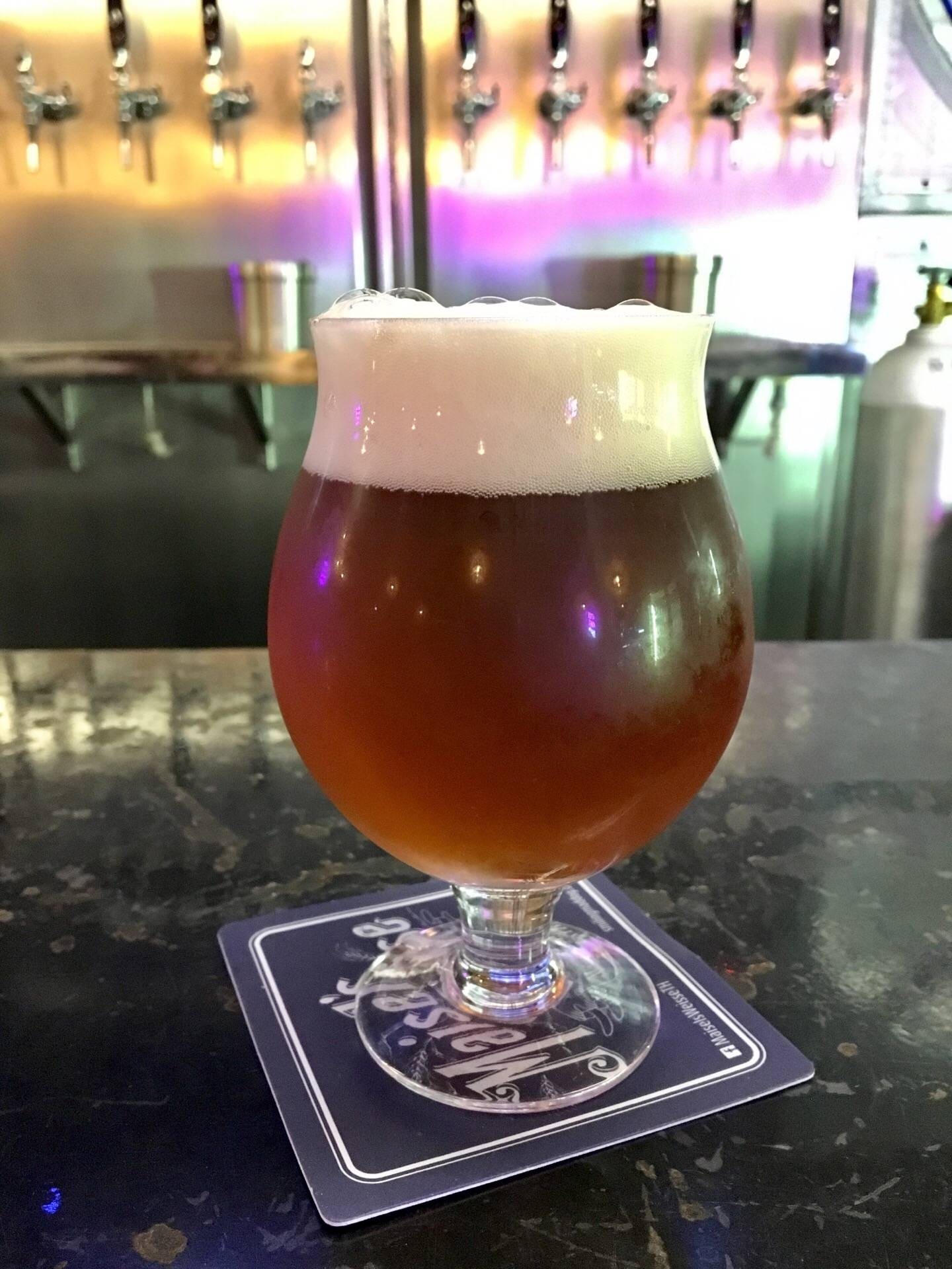 รีวิว Bottle rocket craft beer bar สนามเป้า Tap beer ติดรถไฟฟ้าสนามเป้า!