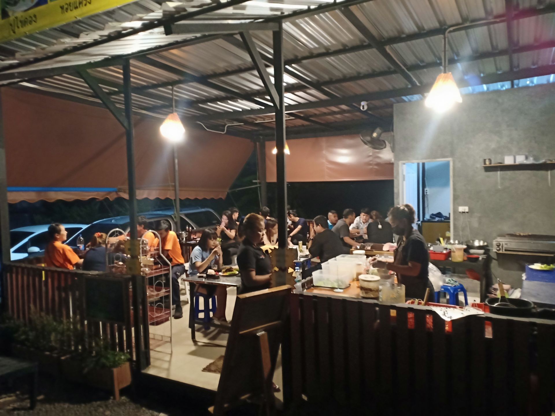 รีวิว ร้านยำยามเย็น & Cfood Truck คลองสอง ร้านยำเล็กๆเป็นกันเอ้งงง