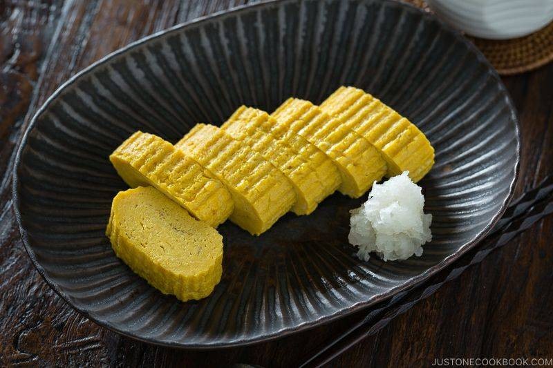 ไข่ม้วนญี่ปุ่น (Tamagoyaki)