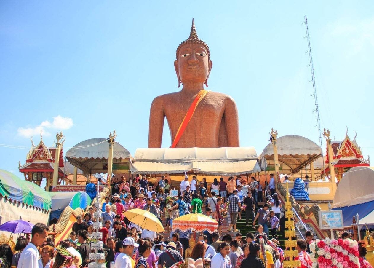 วัดกลางบางพระ ที่เที่ยวนครปฐม