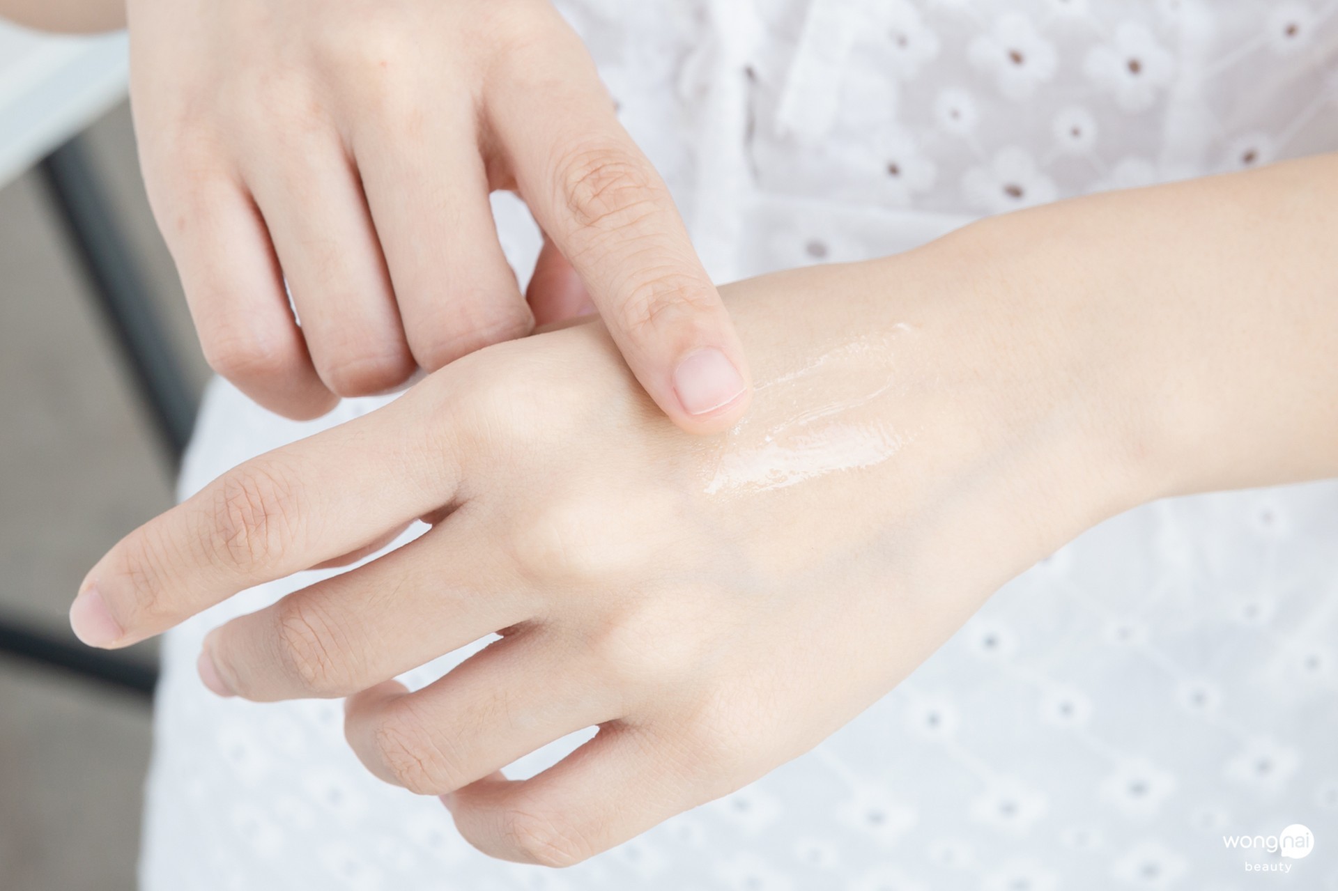 โฟมล้างหน้าลดสิว acnes ผิวแพ้ง่าย