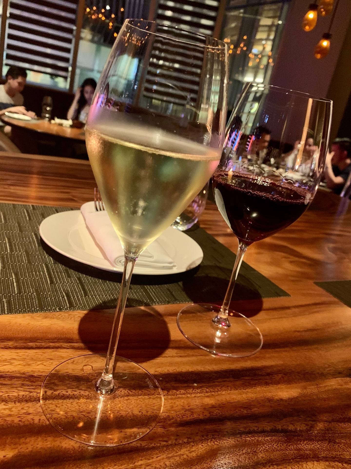 รีวิว Riedel Wine Bar & Cellar (รีเดล ไวน์ บาร์ แอนด์ เซลล่าร์) Gaysorn